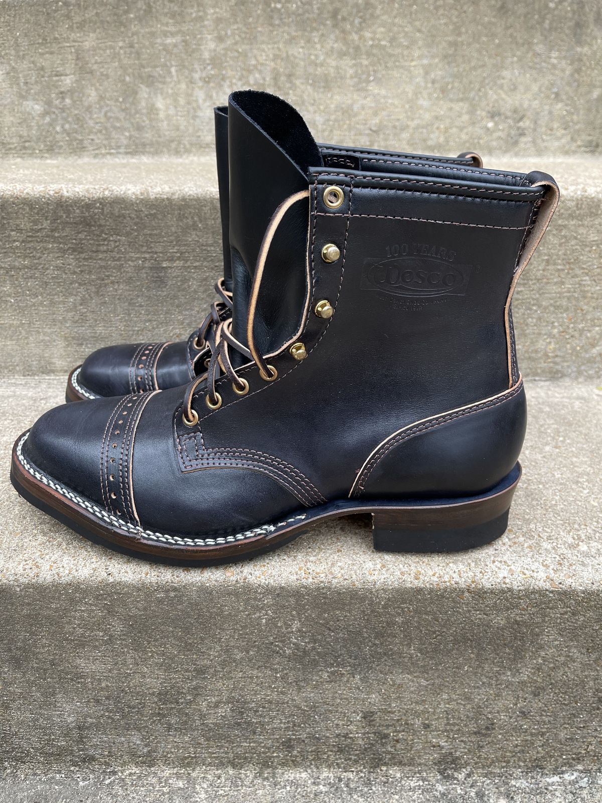 Photo by patinathunderdome on November 1, 2021 of the Wesco Hendrik in Maryam Black Horsebutt.