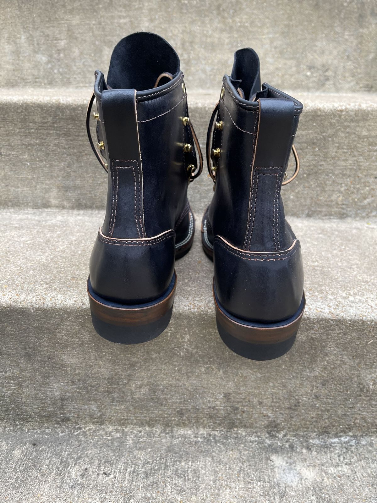Photo by patinathunderdome on November 1, 2021 of the Wesco Hendrik in Maryam Black Horsebutt.