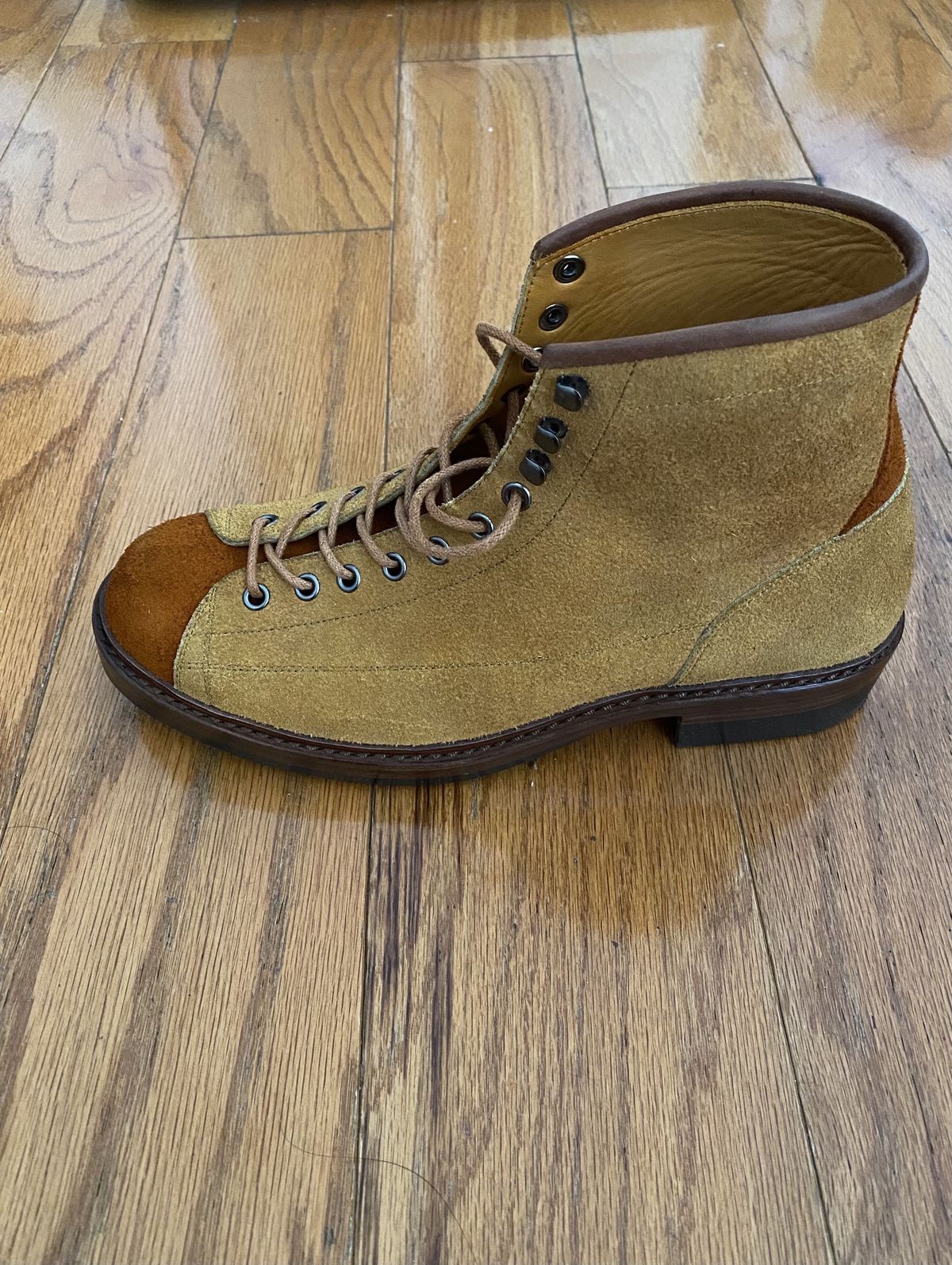Photo by patinathunderdome on October 1, 2021 of the Junkard IMB 2 in Indonesian Tan Roughout.