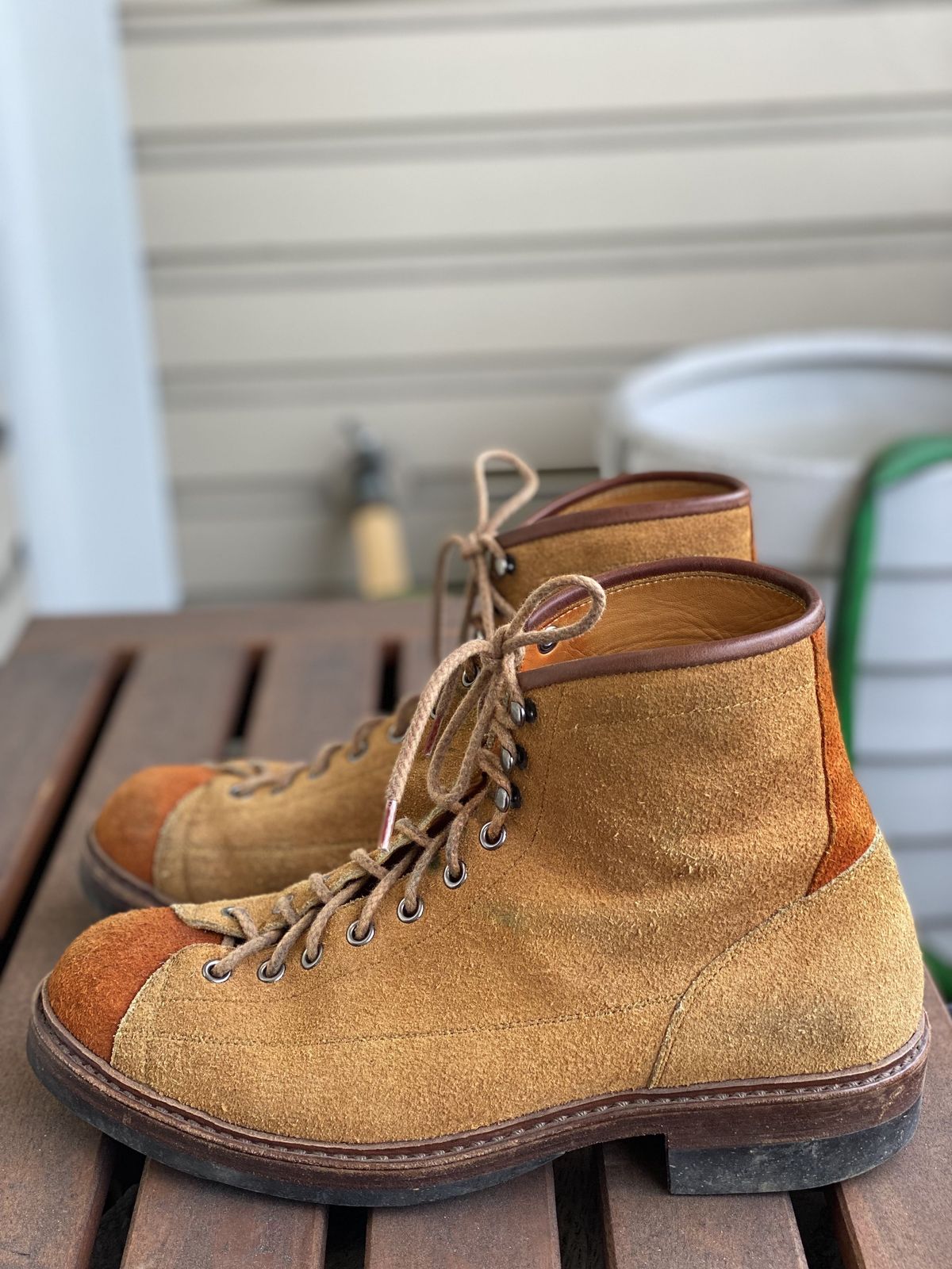 Photo by patinathunderdome on April 4, 2022 of the Junkard IMB 2 in Indonesian Tan Roughout.