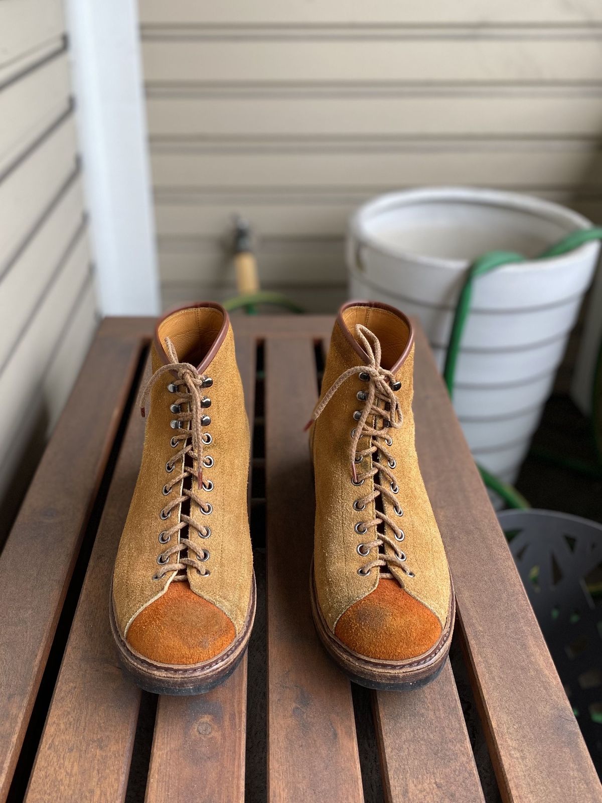 Photo by patinathunderdome on May 5, 2022 of the Junkard IMB 2 in Indonesian Tan Roughout.