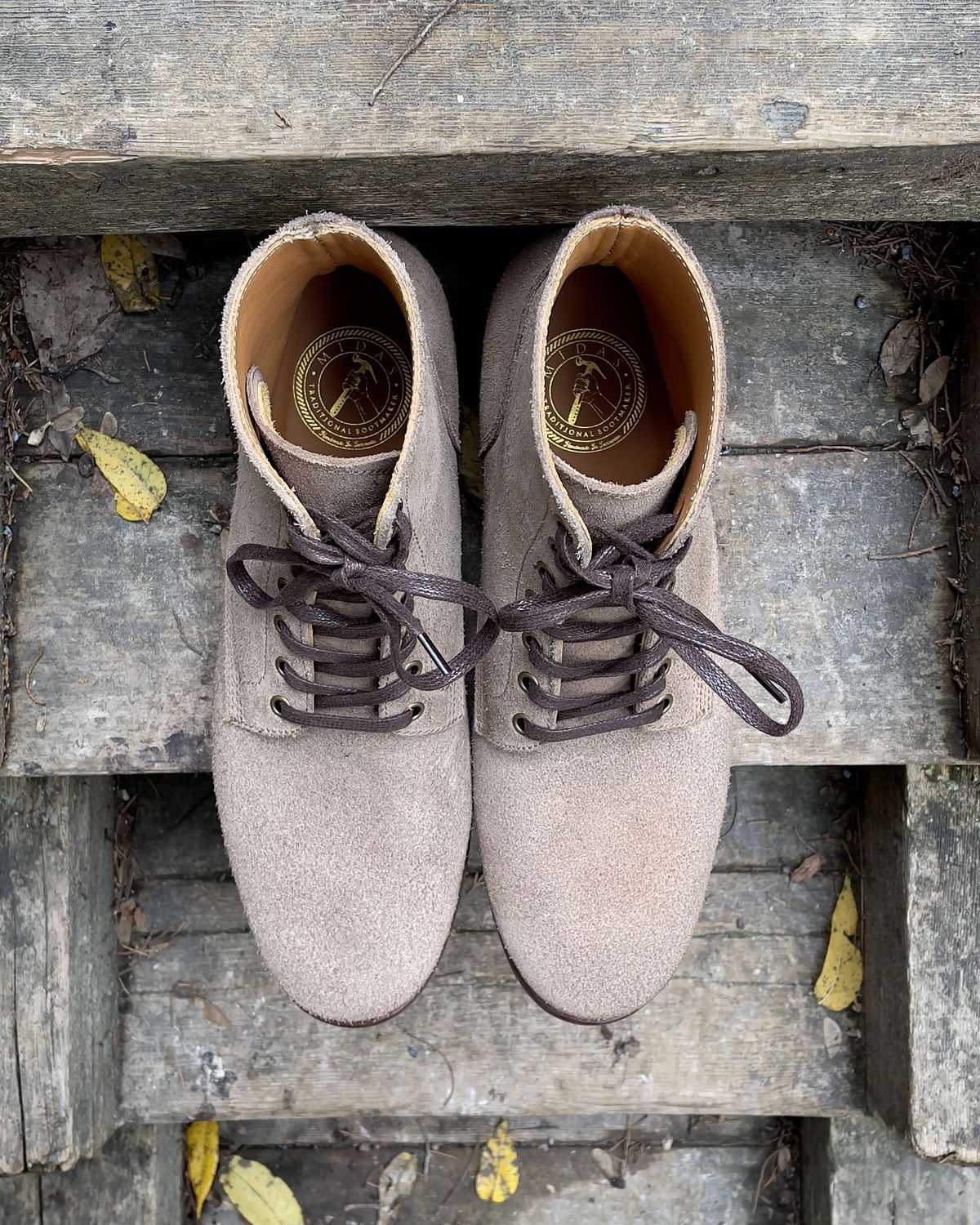 Photo by patinathunderdome on November 1, 2021 of the Midas Service Boot in Horween Natural Chromexcel Roughout.