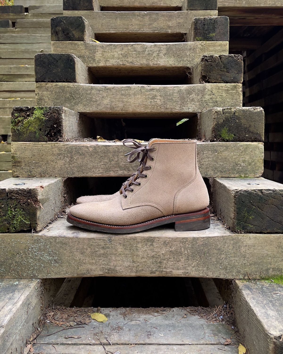 Photo by patinathunderdome on November 1, 2021 of the Midas Service Boot in Horween Natural Chromexcel Roughout.