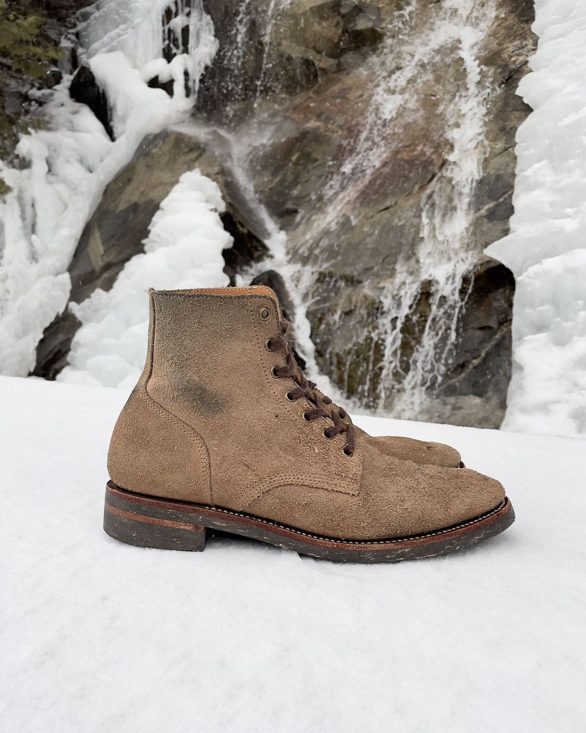 Photo by patinathunderdome on January 2, 2022 of the Midas Service Boot in Horween Natural Chromexcel Roughout.