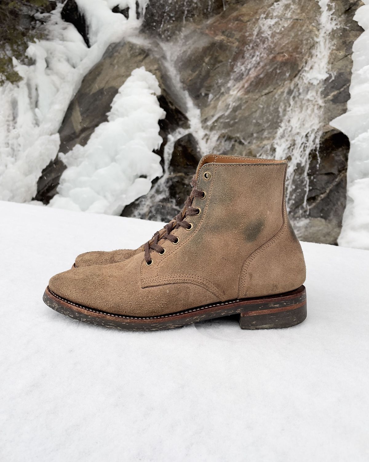 Photo by patinathunderdome on January 2, 2022 of the Midas Service Boot in Horween Natural Chromexcel Roughout.