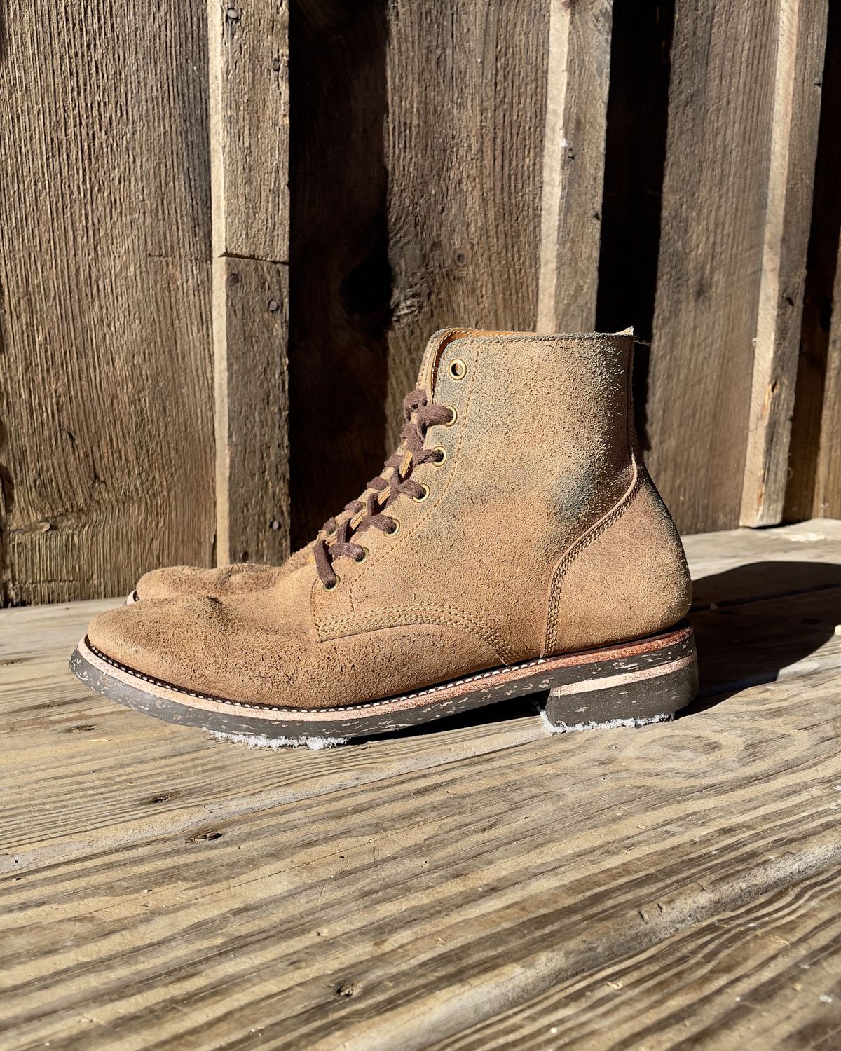 Photo by patinathunderdome on March 5, 2022 of the Midas Service Boot in Horween Natural Chromexcel Roughout.