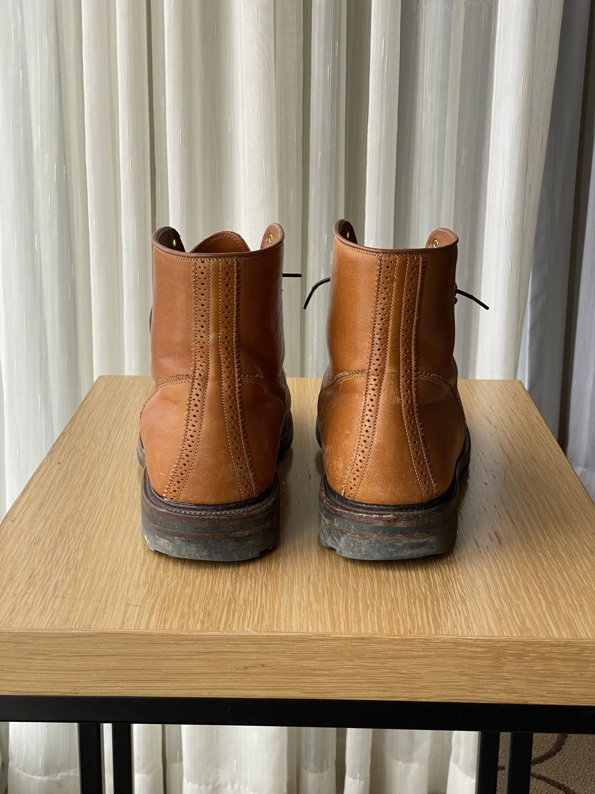 Photo by patinathunderdome on March 5, 2022 of the Viberg Shelby Sharp Brogue Boot in Shinki Tan Latigo Horsehide.