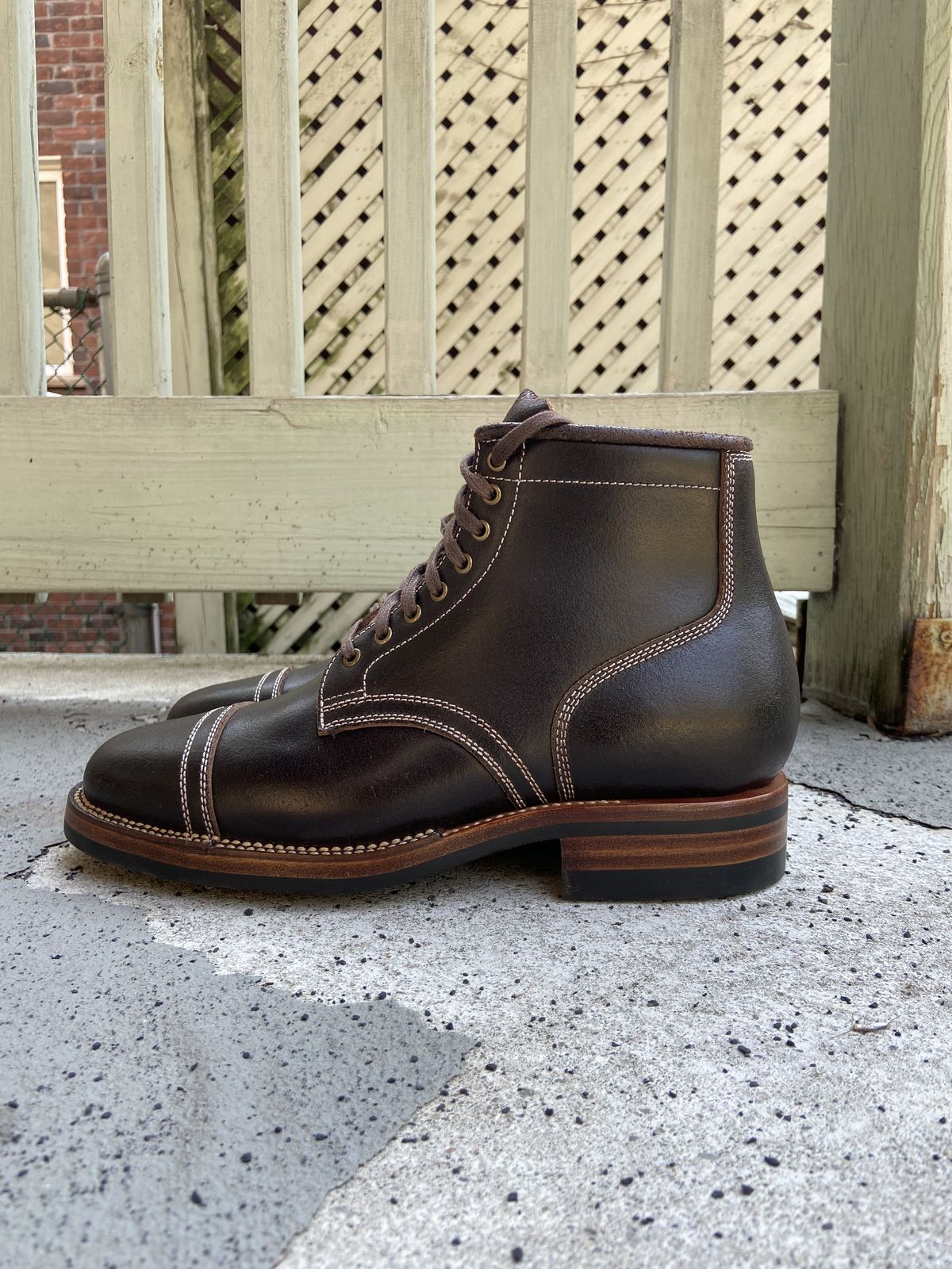 Photo by patinathunderdome on October 2, 2021 of the Flame Panda Service Boot in Horween Dark Brown Waxed Flesh.