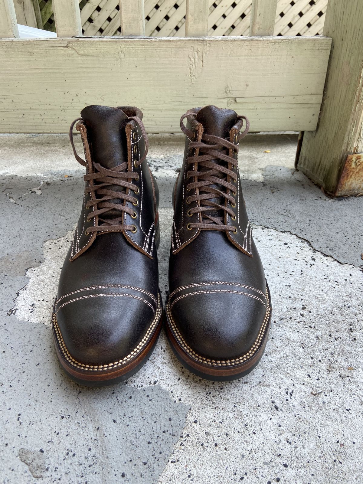 Photo by patinathunderdome on October 2, 2021 of the Flame Panda Service Boot in Horween Dark Brown Waxed Flesh.