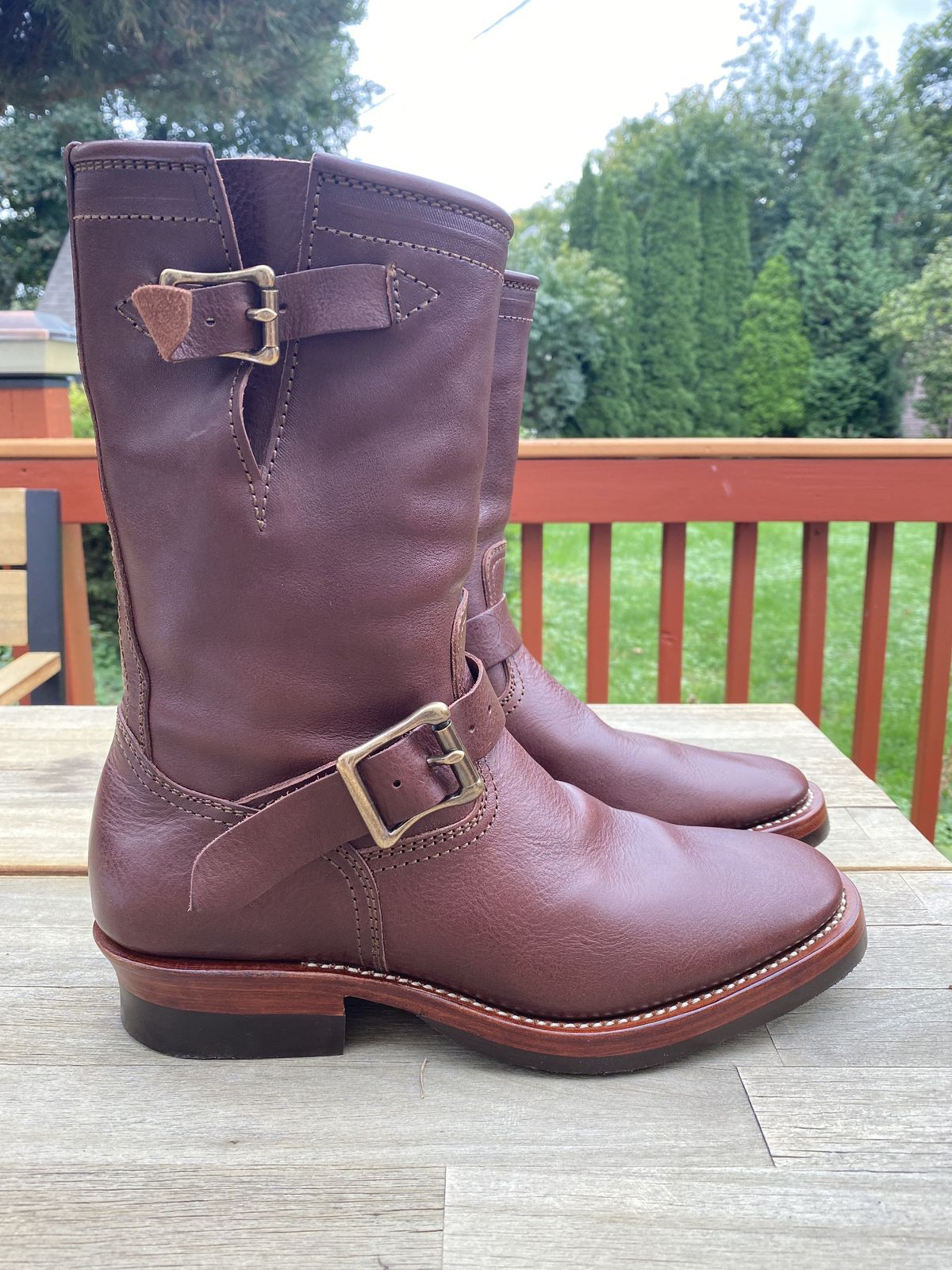 Photo by patinathunderdome on September 30, 2021 of the Benzein The Keeper Engineer Boot in Badalassi Carlo Tobacco Minerva Box.