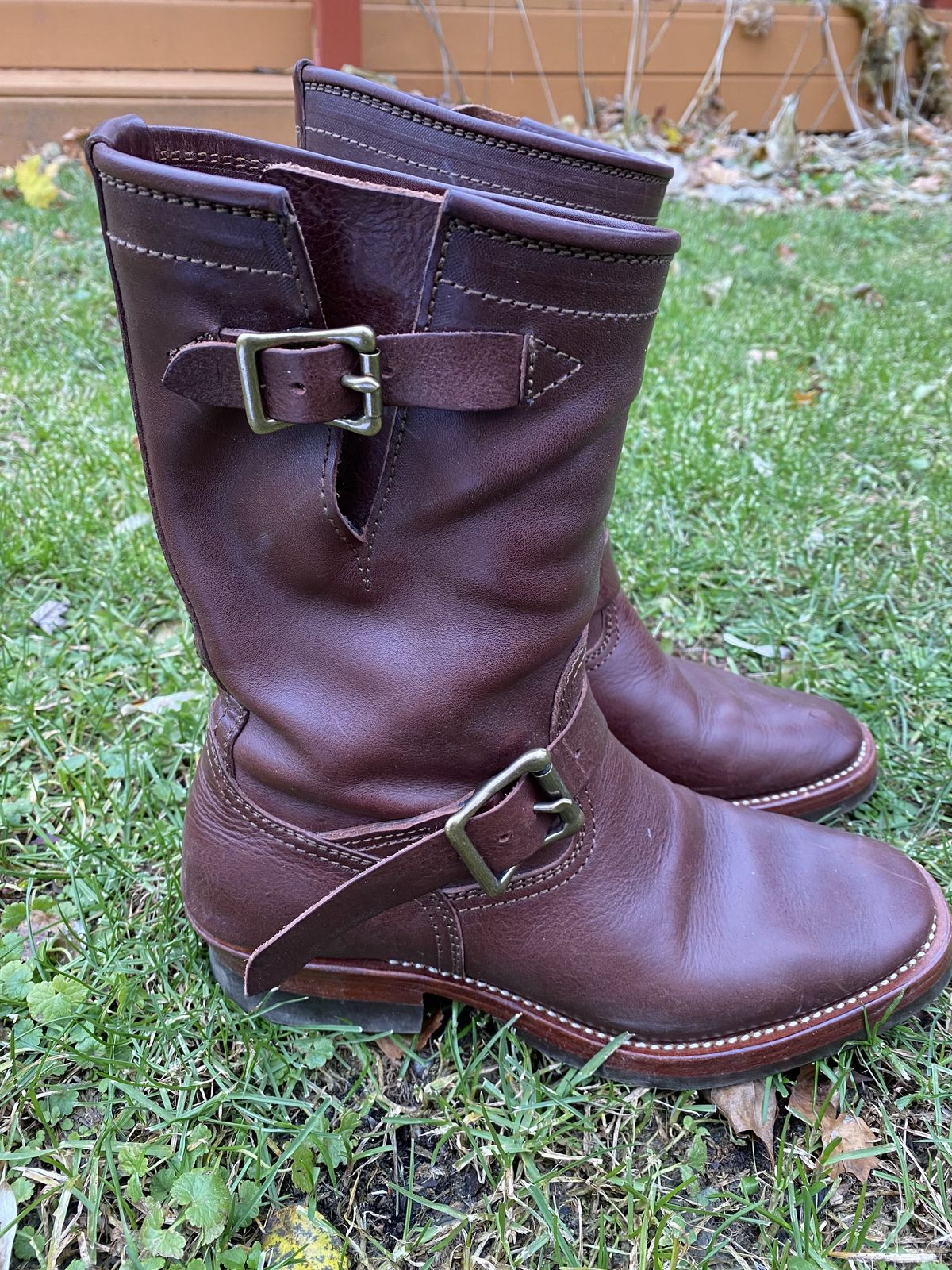 Photo by patinathunderdome on December 6, 2021 of the Benzein The Keeper Engineer Boot in Badalassi Carlo Tobacco Minerva Box.