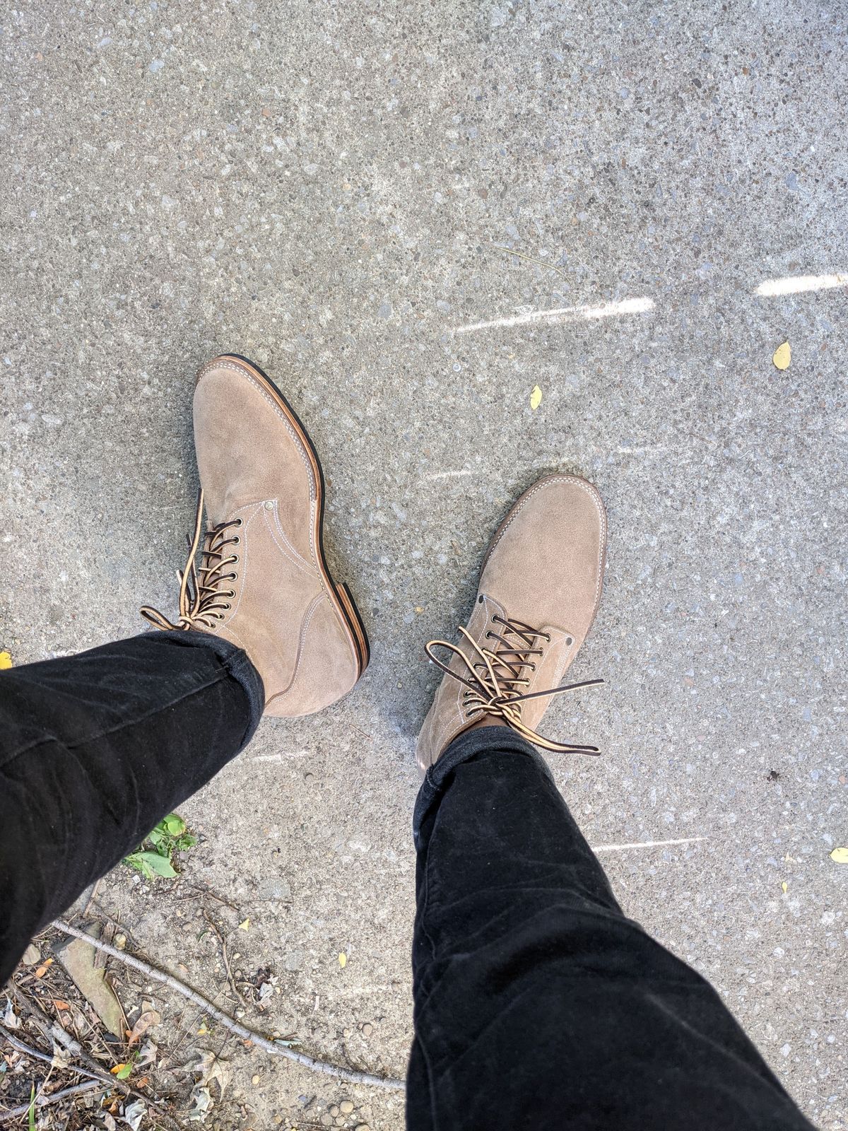 Photo by patinathunderdome on September 30, 2021 of the NF Bootmaker Milton Boot in Horween Marine Field Roughout.