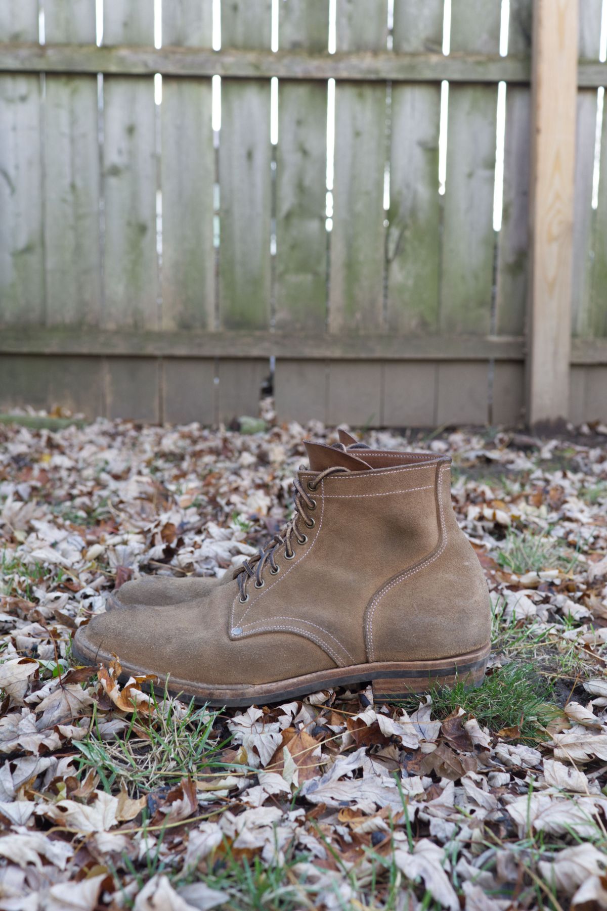 Photo by patinathunderdome on December 2, 2021 of the NF Bootmaker Milton Boot in Horween Marine Field Roughout.