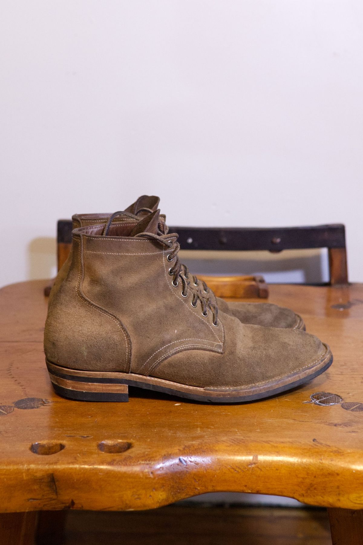 Photo by patinathunderdome on February 4, 2022 of the NF Bootmaker Milton Boot in Horween Marine Field Roughout.