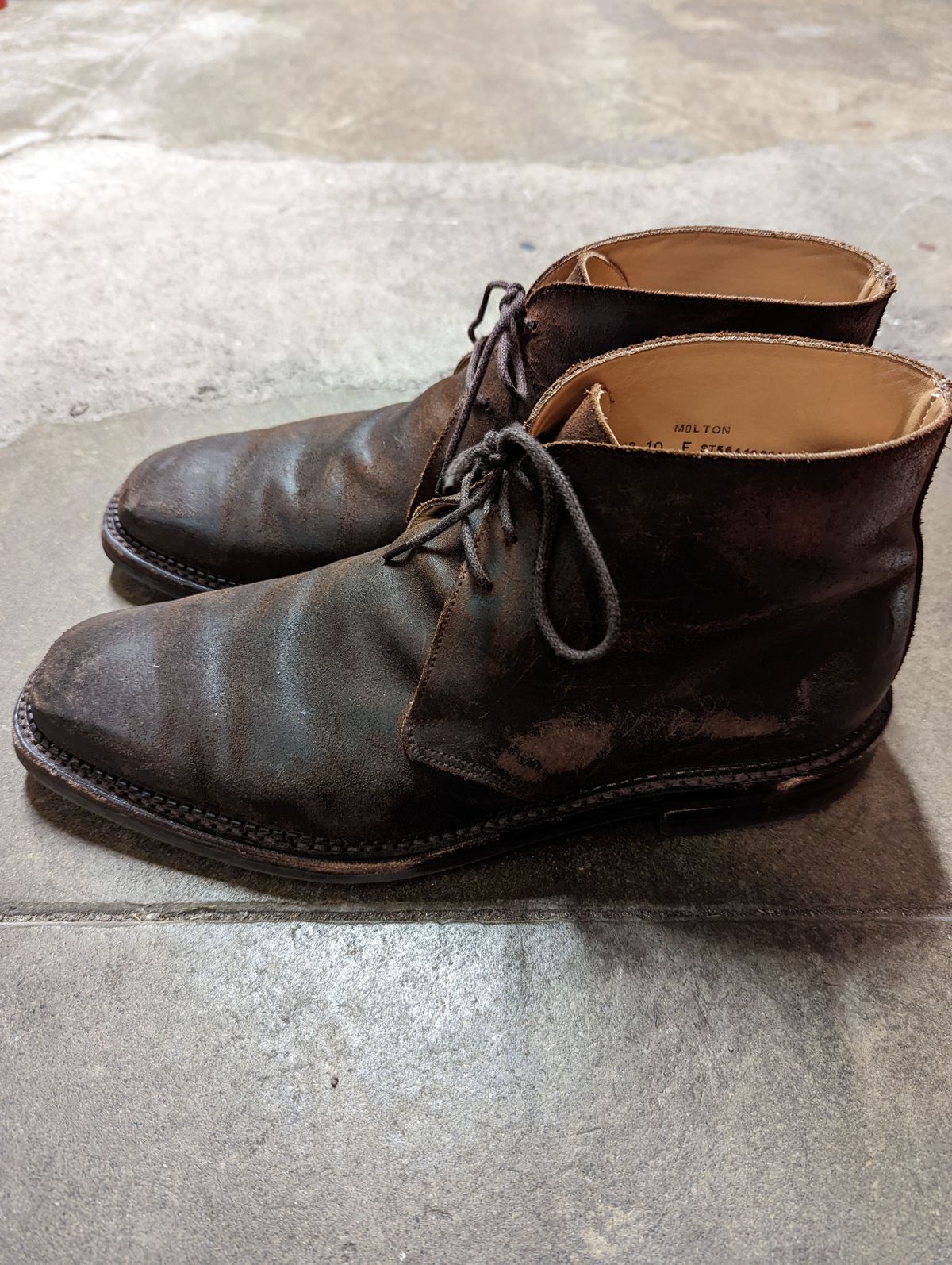 Photo by patinathunderdome on January 6, 2022 of the Crockett & Jones Molton in Dark Brown Roughout Suede.