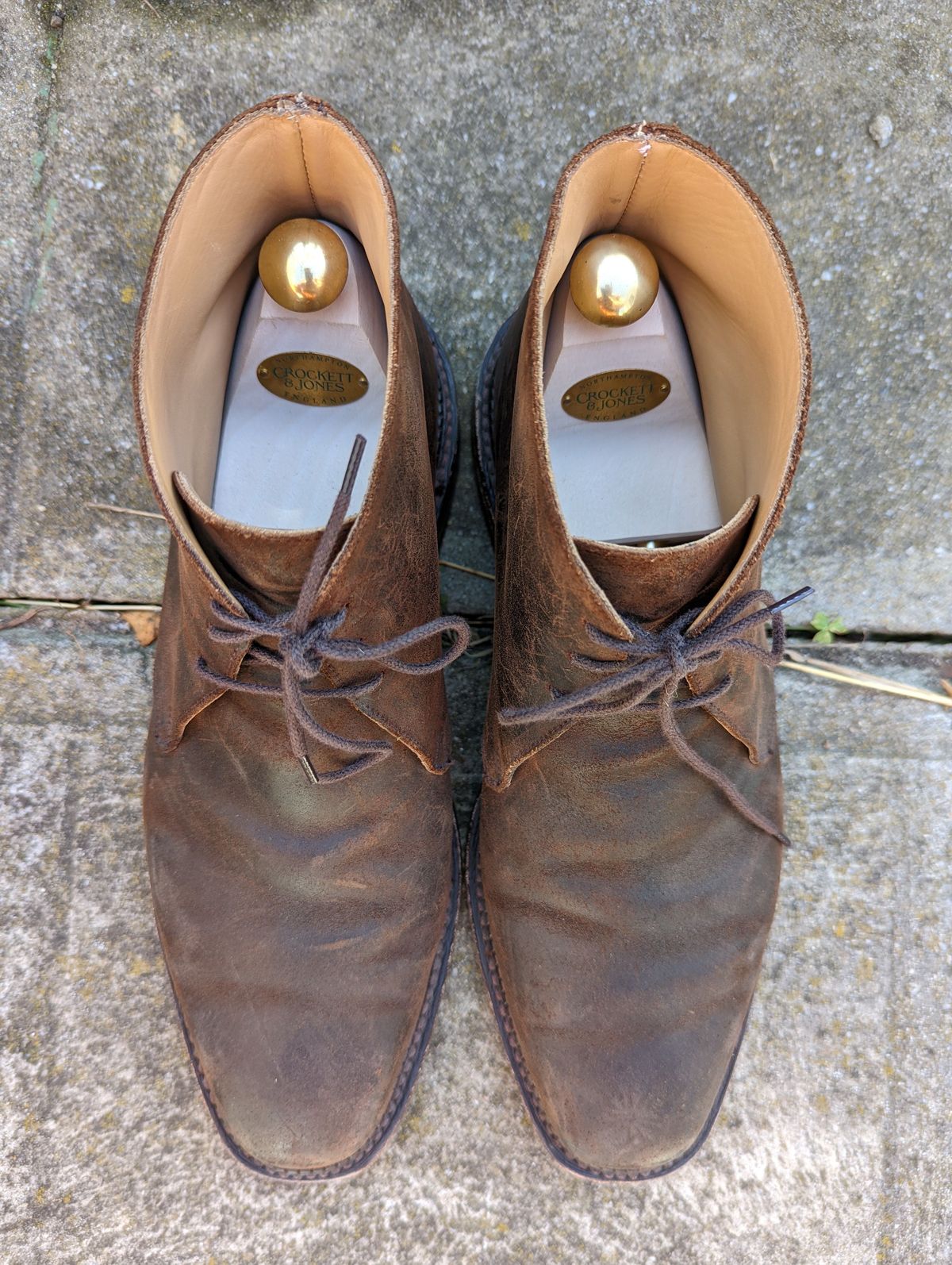 Photo by patinathunderdome on March 6, 2022 of the Crockett & Jones Molton in Dark Brown Roughout Suede.