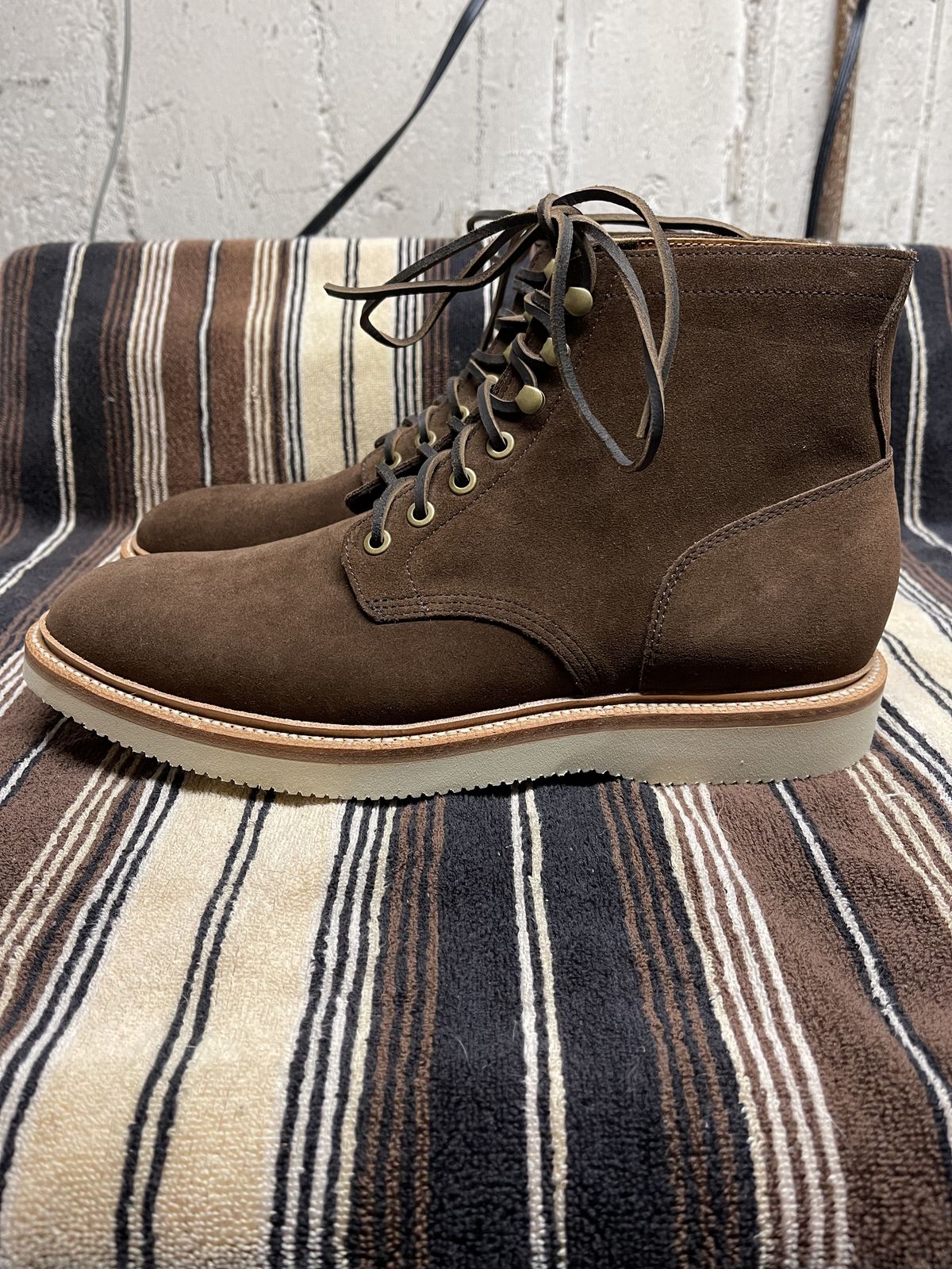 Photo by patinathunderdome on September 30, 2021 of the Grant Stone Diesel Boot in C.F. Stead Coffee Repello Calf Suede.