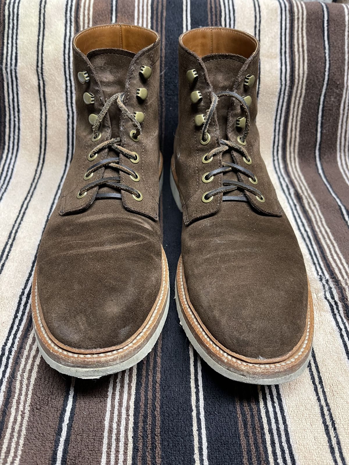 Photo by patinathunderdome on January 5, 2022 of the Grant Stone Diesel Boot in C.F. Stead Coffee Repello Calf Suede.
