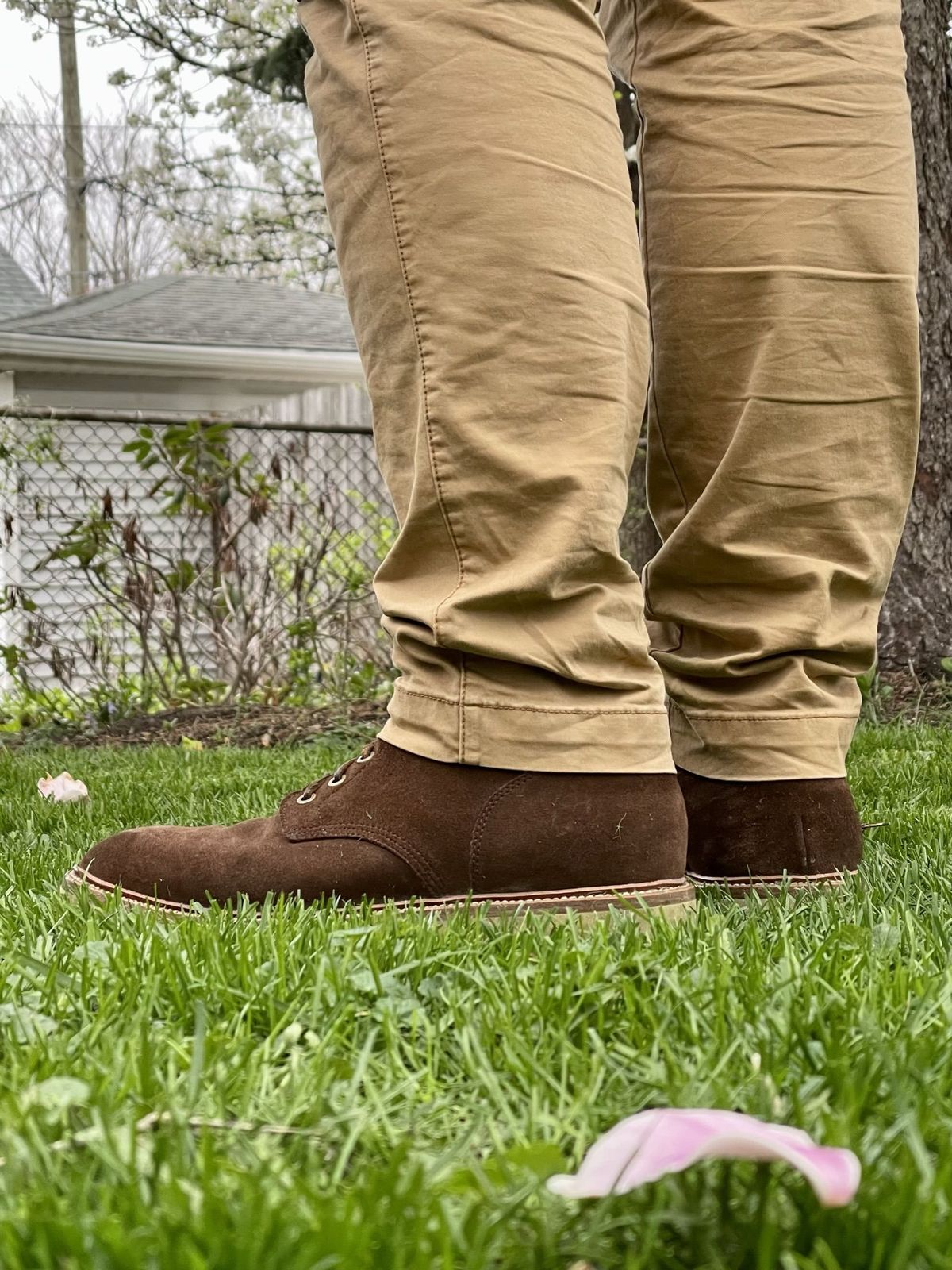 Photo by patinathunderdome on May 5, 2022 of the Grant Stone Diesel Boot in C.F. Stead Coffee Repello Calf Suede.