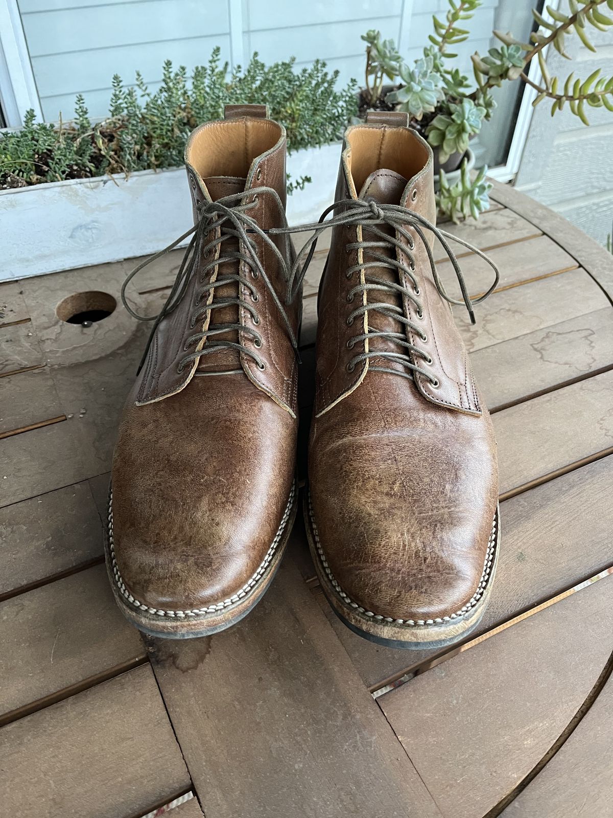 Photo by patinathunderdome on December 5, 2021 of the Viberg Service Boot in Maryam Honey Tanned Hosrehide.