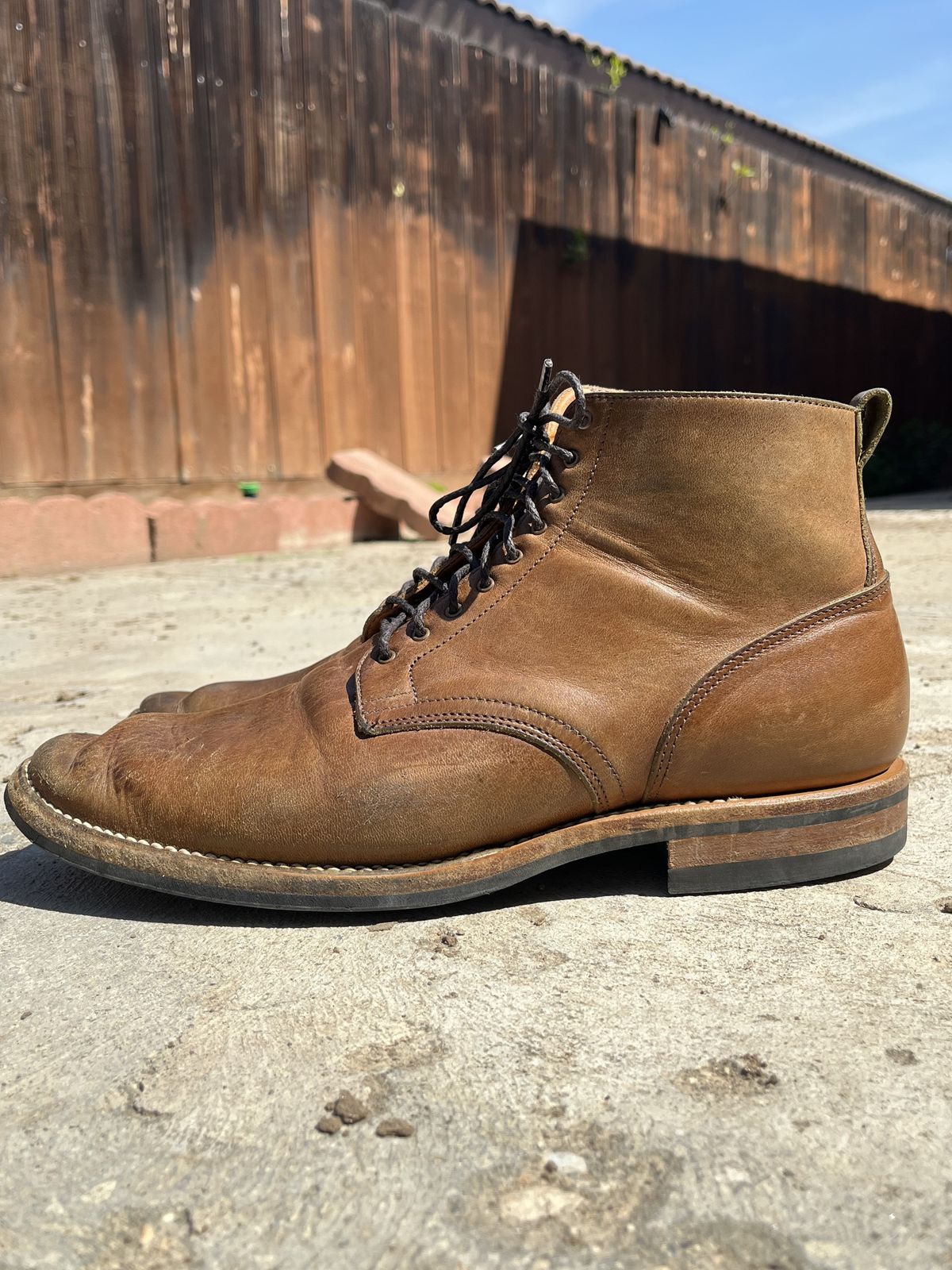 Photo by patinathunderdome on April 2, 2022 of the Viberg Service Boot in Maryam Honey Tanned Hosrehide.