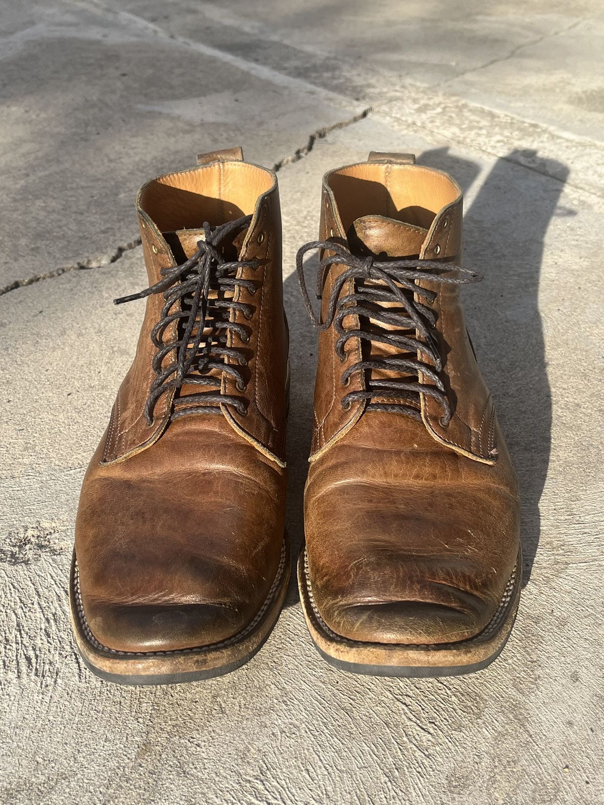 Photo by patinathunderdome on May 6, 2022 of the Viberg Service Boot in Maryam Honey Tanned Hosrehide.