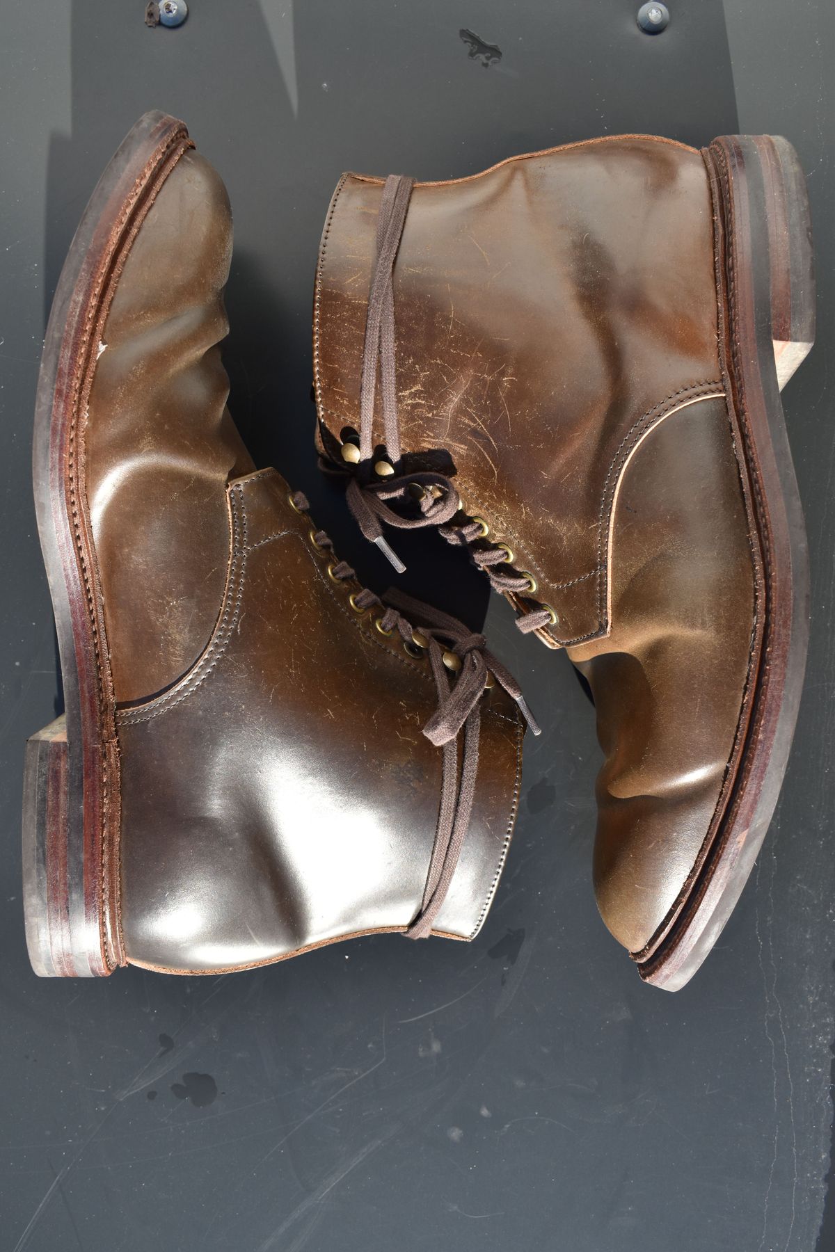 Photo by patinathunderdome on January 5, 2022 of the Grant Stone Edward Boot in Horween Maduro Shell Cordovan.