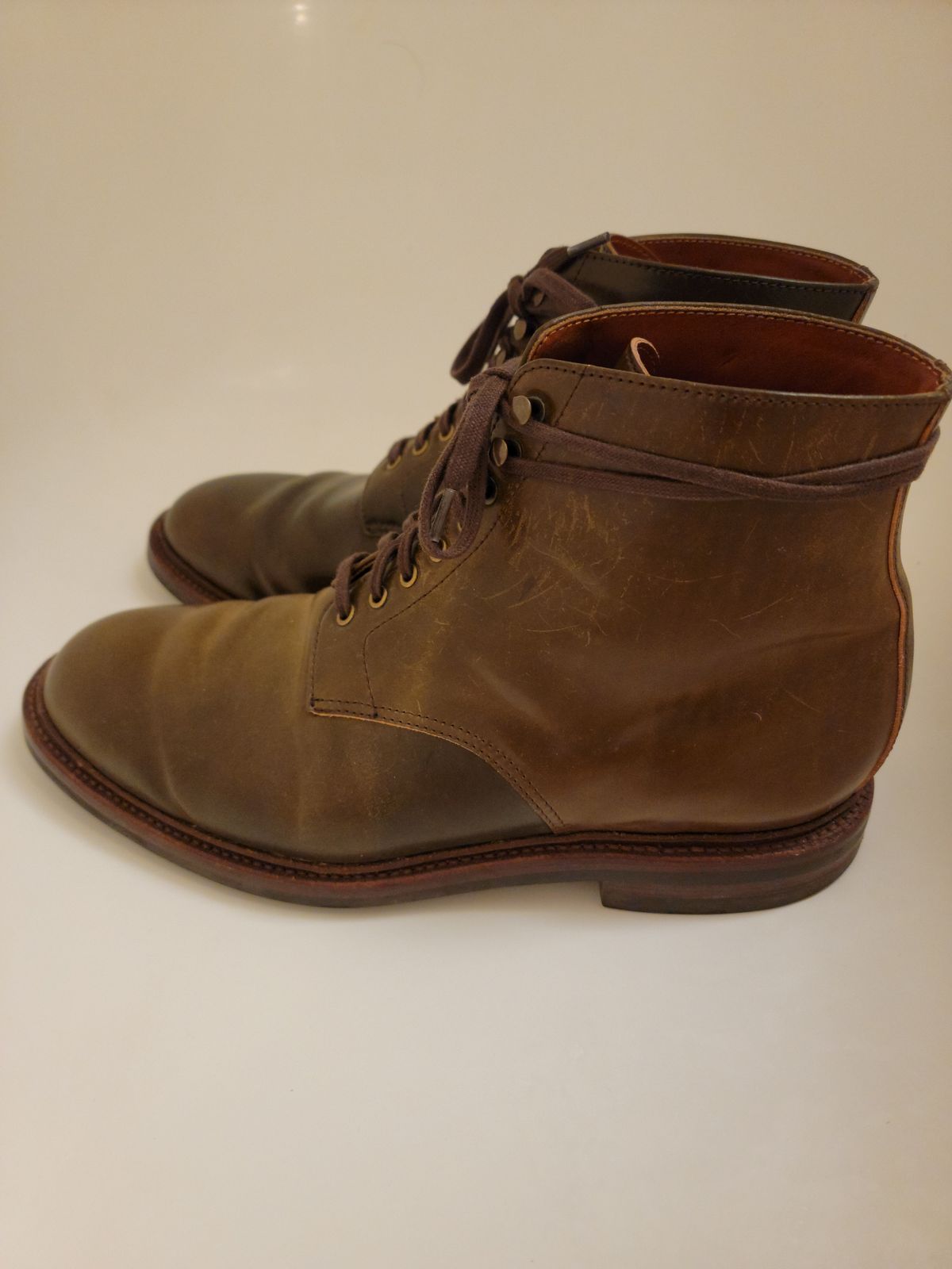 Photo by patinathunderdome on February 6, 2022 of the Grant Stone Edward Boot in Horween Maduro Shell Cordovan.