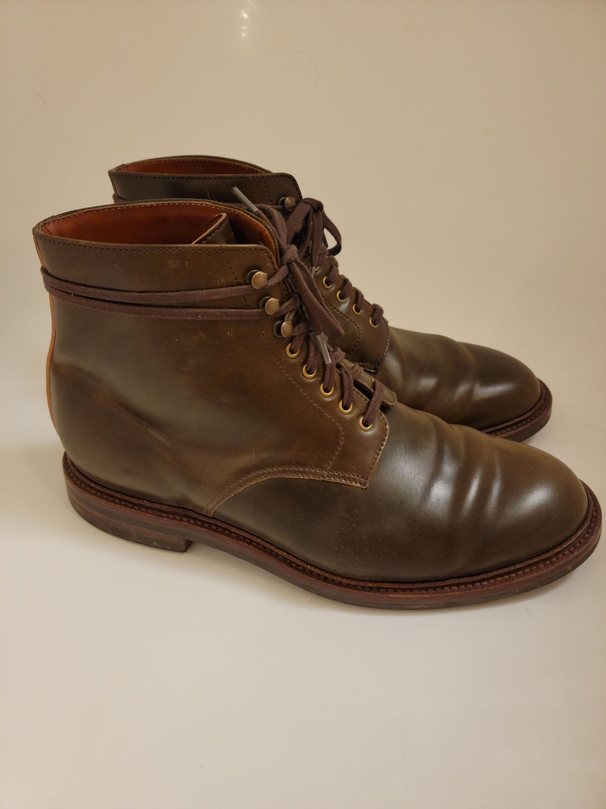 Photo by patinathunderdome on February 6, 2022 of the Grant Stone Edward Boot in Horween Maduro Shell Cordovan.