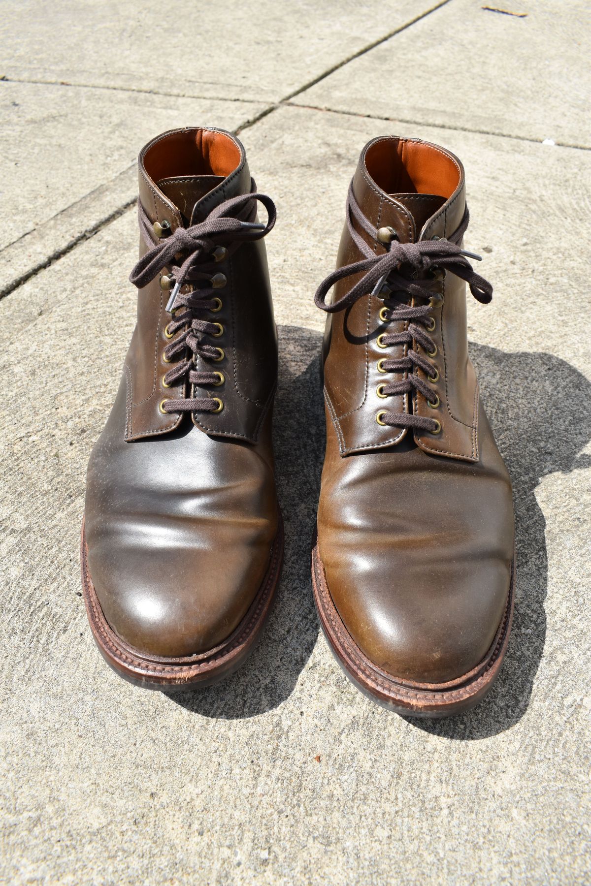 Photo by patinathunderdome on April 5, 2022 of the Grant Stone Edward Boot in Horween Maduro Shell Cordovan.