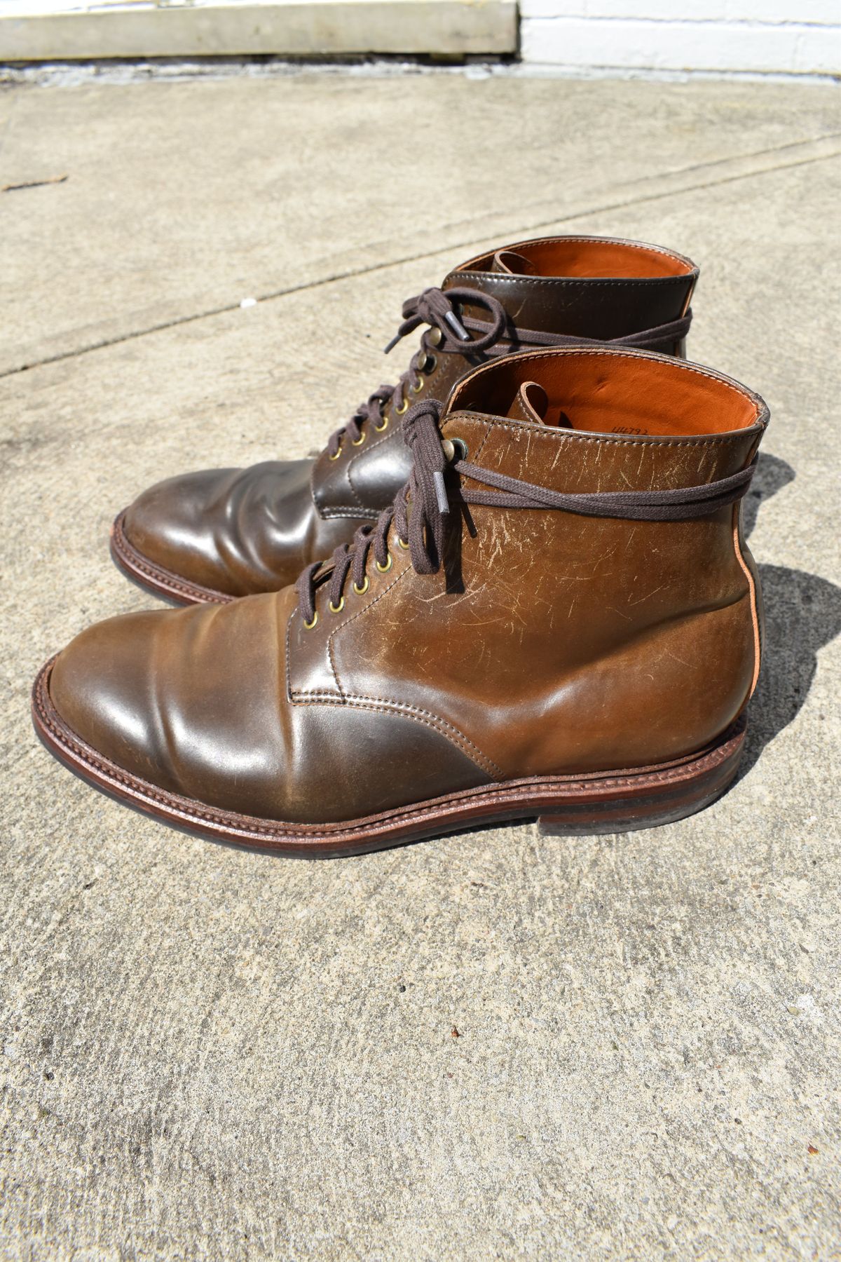 Photo by patinathunderdome on April 5, 2022 of the Grant Stone Edward Boot in Horween Maduro Shell Cordovan.