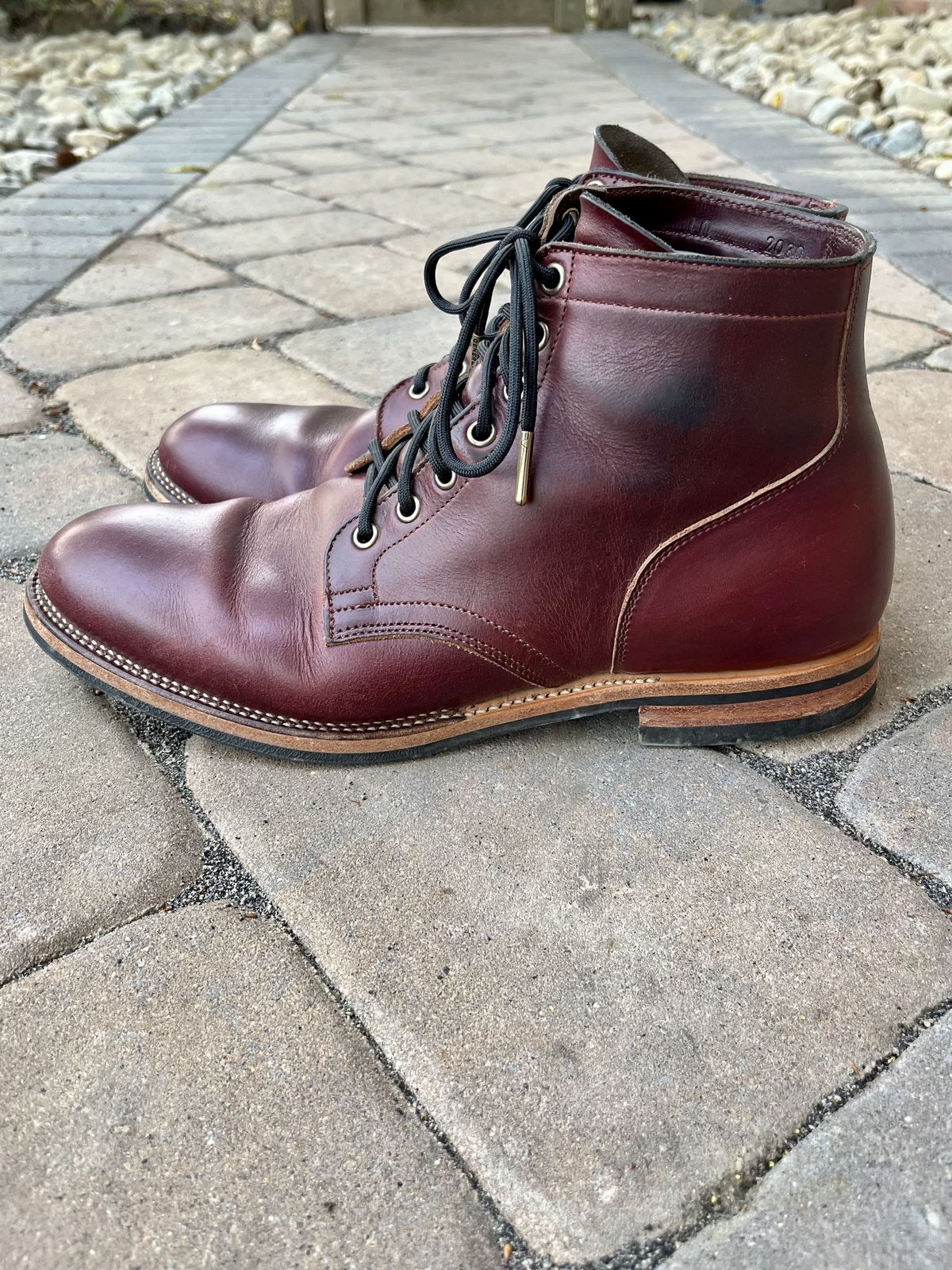 Photo by patinathunderdome on May 5, 2022 of the Viberg Service Boot in Horween Color 8 Chromexcel.