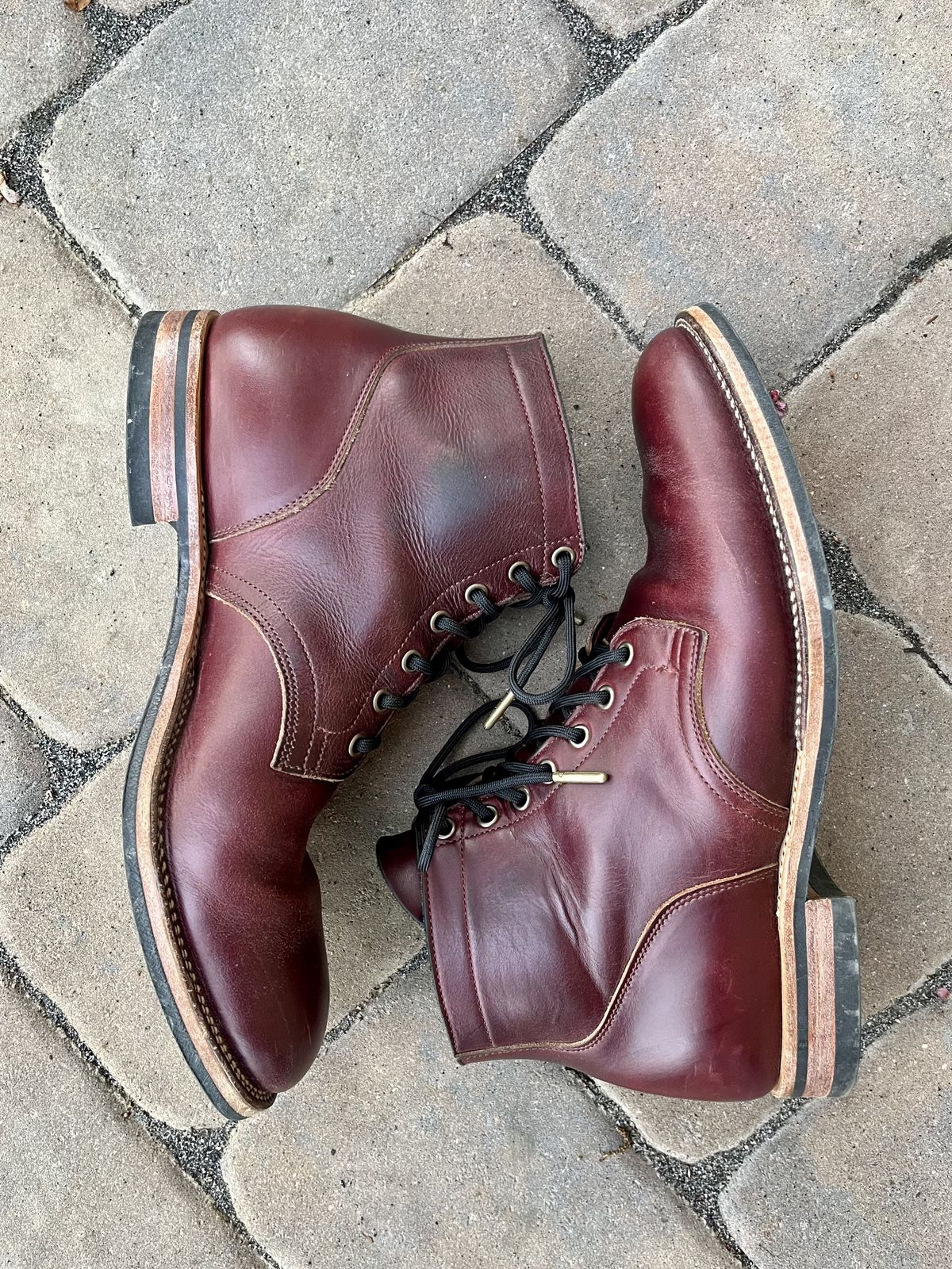 Photo by patinathunderdome on May 5, 2022 of the Viberg Service Boot in Horween Color 8 Chromexcel.