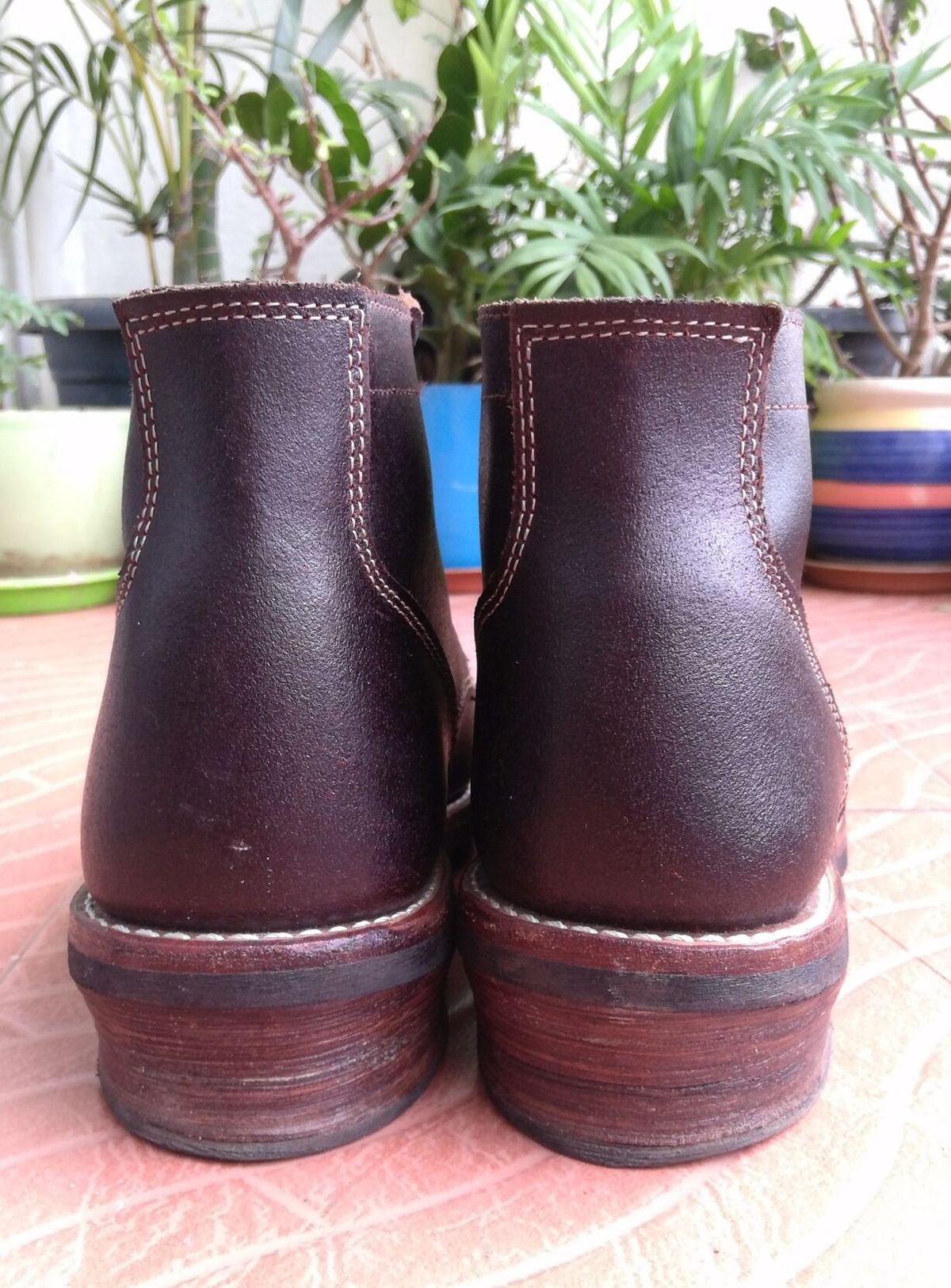 Photo by patinathunderdome on November 5, 2021 of the Thursday Vanguard in Horween Dark Brown Waxed Flesh.