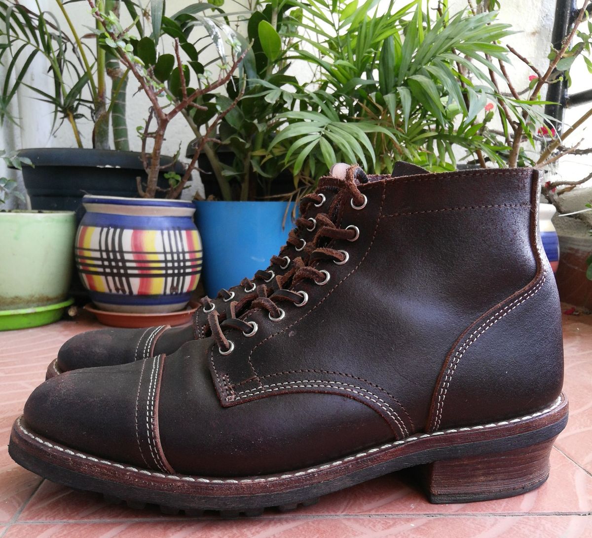 Photo by patinathunderdome on January 4, 2022 of the Thursday Vanguard in Horween Dark Brown Waxed Flesh.