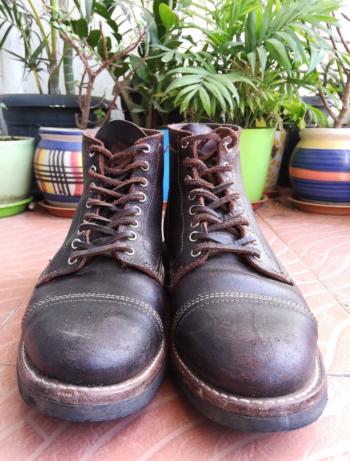 Photo by patinathunderdome on January 4, 2022 of the Thursday Vanguard in Horween Dark Brown Waxed Flesh.