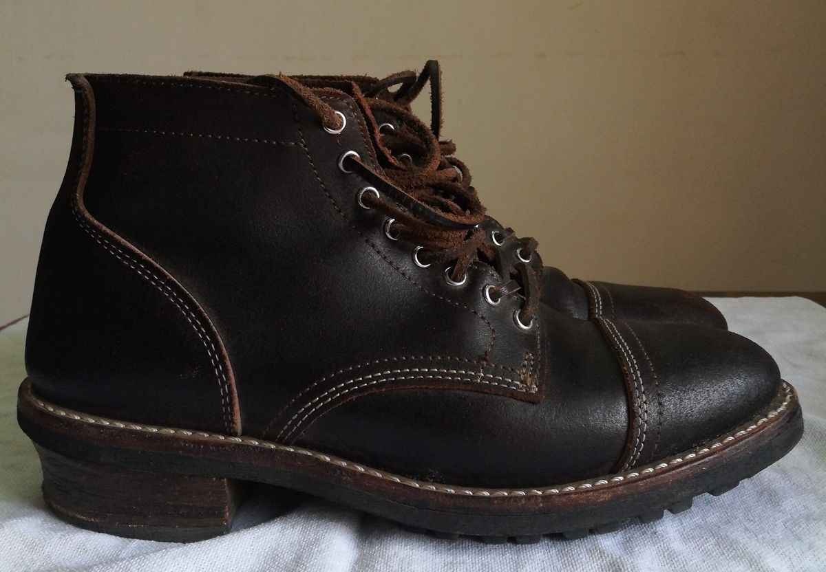 Photo by patinathunderdome on April 5, 2022 of the Thursday Vanguard in Horween Dark Brown Waxed Flesh.