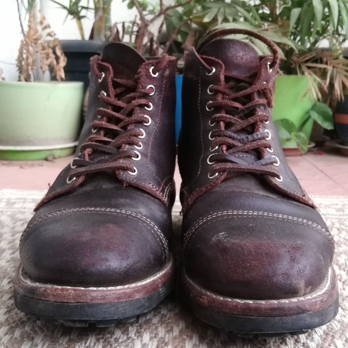 Photo by patinathunderdome on May 3, 2022 of the Thursday Vanguard in Horween Dark Brown Waxed Flesh.