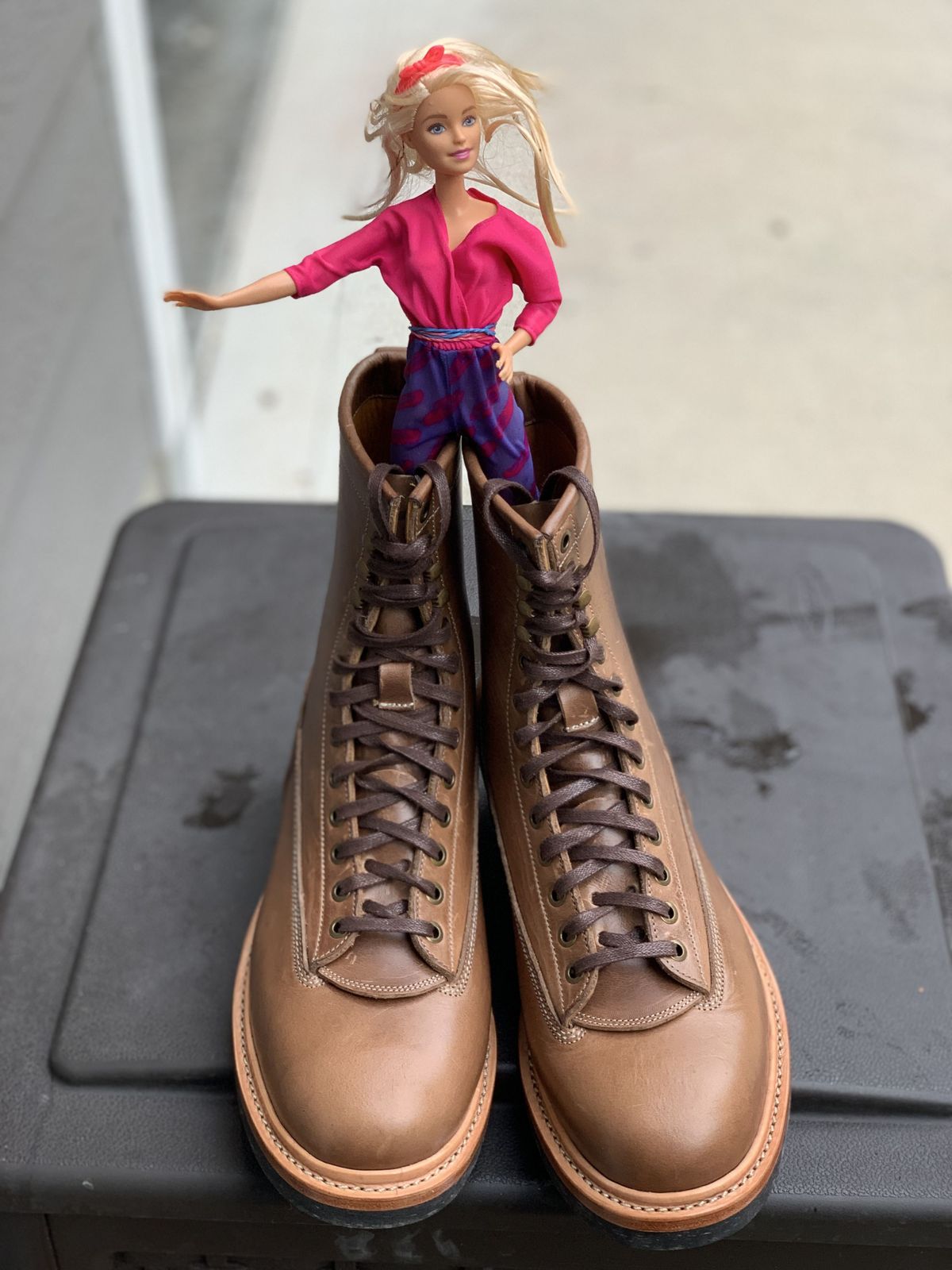 Photo by patinathunderdome on September 30, 2021 of the Monroe 29917 in Horween Natural Chromexcel.