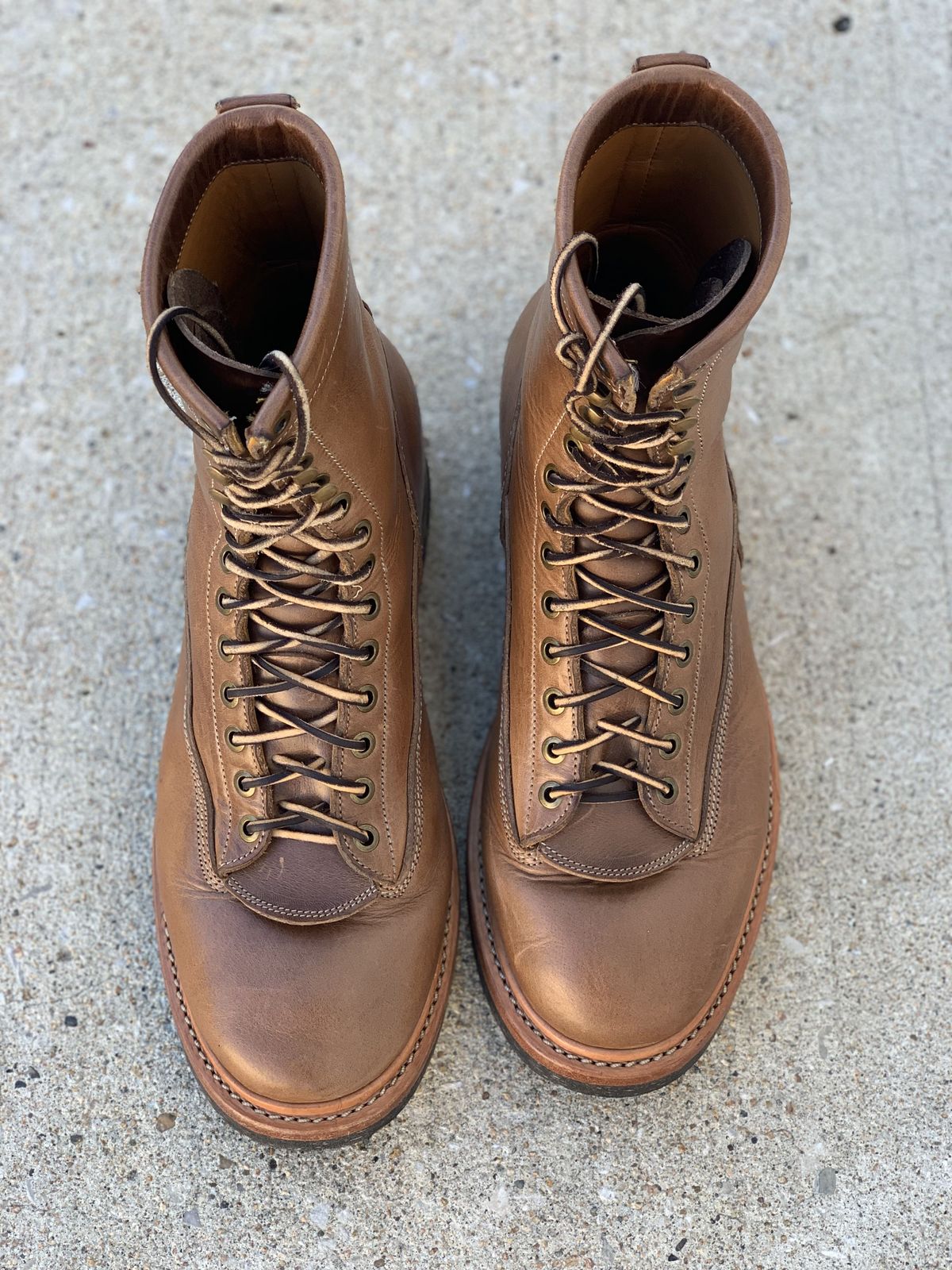 Photo by patinathunderdome on November 2, 2021 of the Monroe 29917 in Horween Natural Chromexcel.