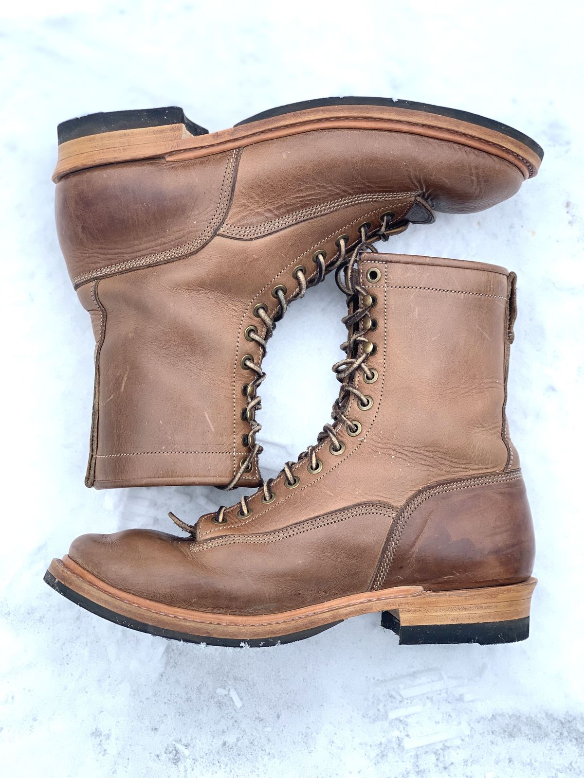 Photo by patinathunderdome on February 4, 2022 of the Monroe 29917 in Horween Natural Chromexcel.