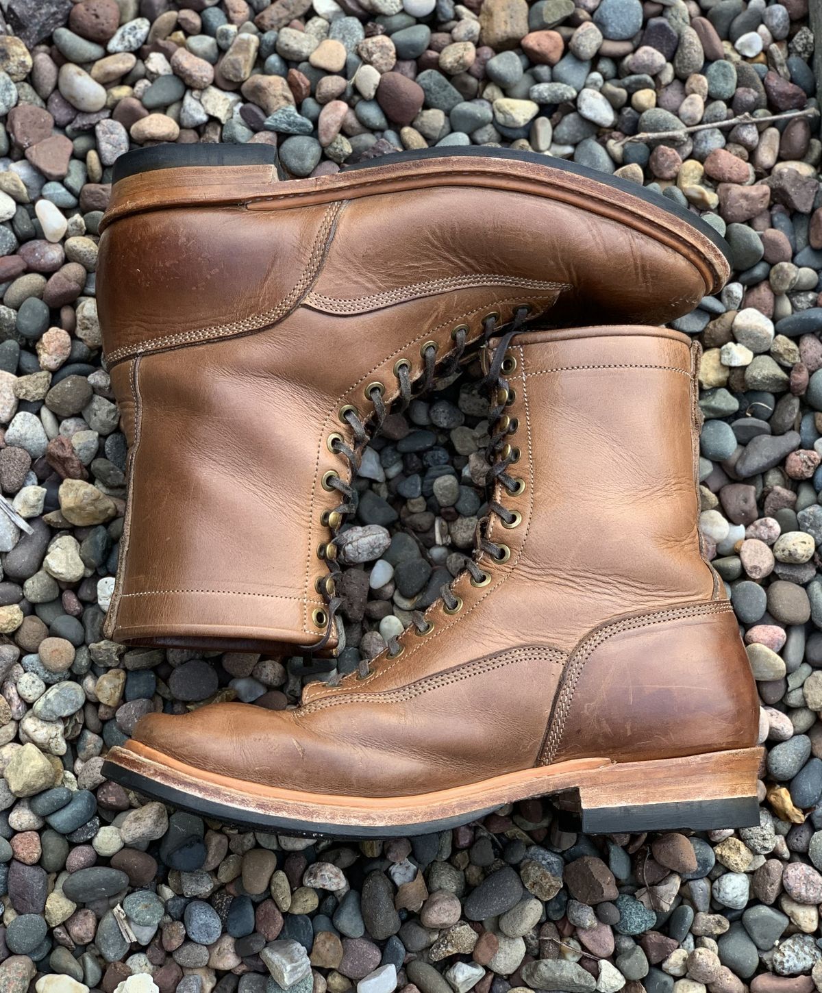 Photo by patinathunderdome on April 3, 2022 of the Monroe 29917 in Horween Natural Chromexcel.