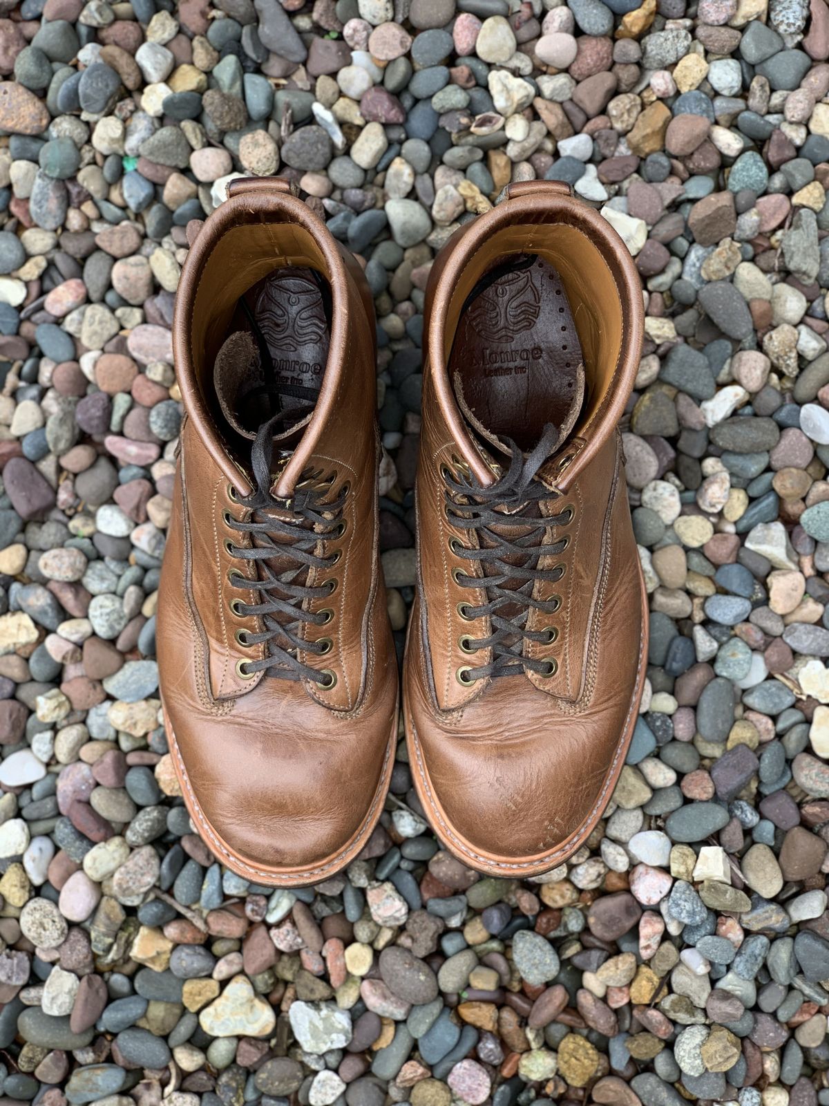 Photo by patinathunderdome on May 2, 2022 of the Monroe 29917 in Horween Natural Chromexcel.