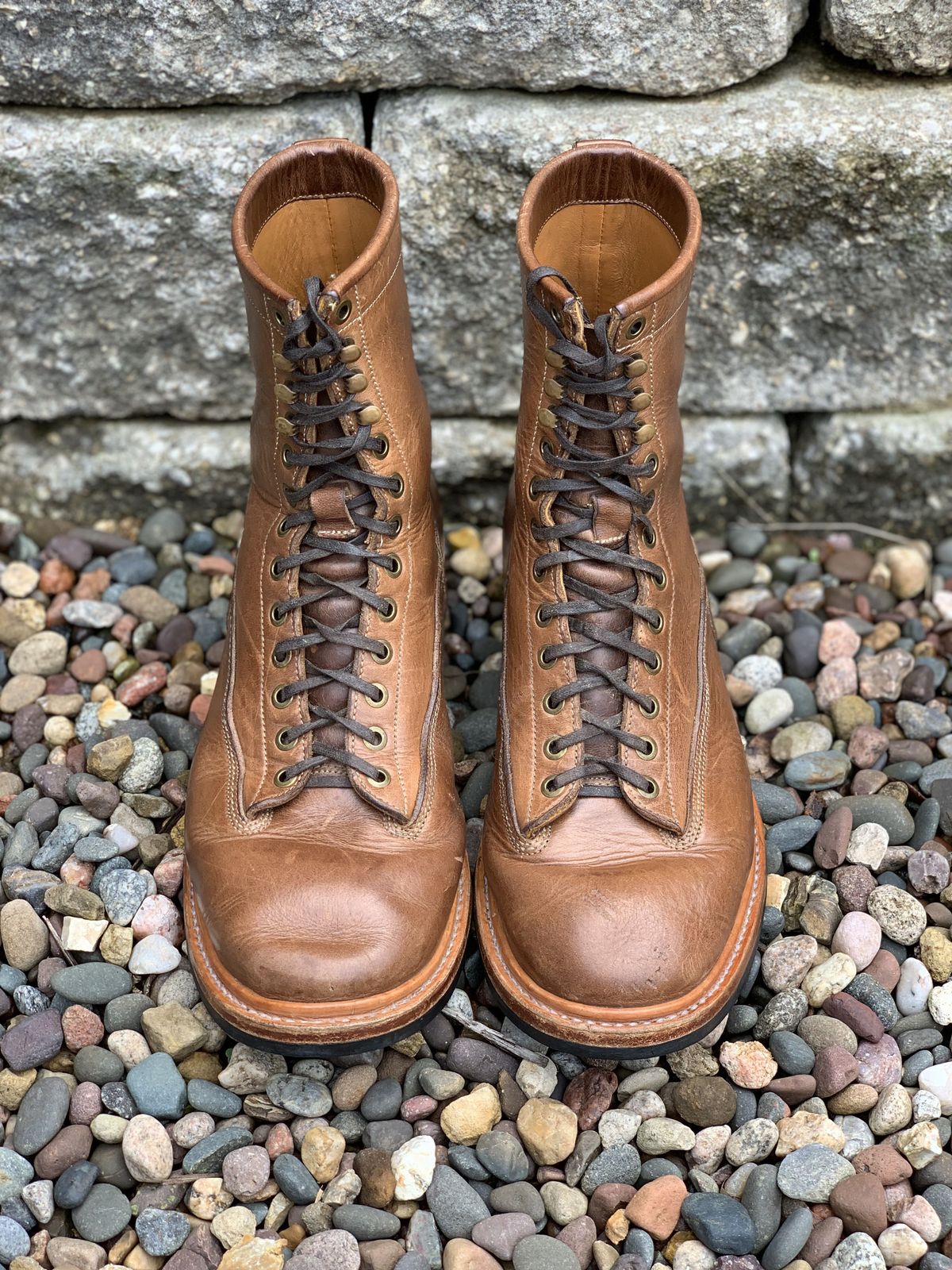 Photo by patinathunderdome on May 2, 2022 of the Monroe 29917 in Horween Natural Chromexcel.