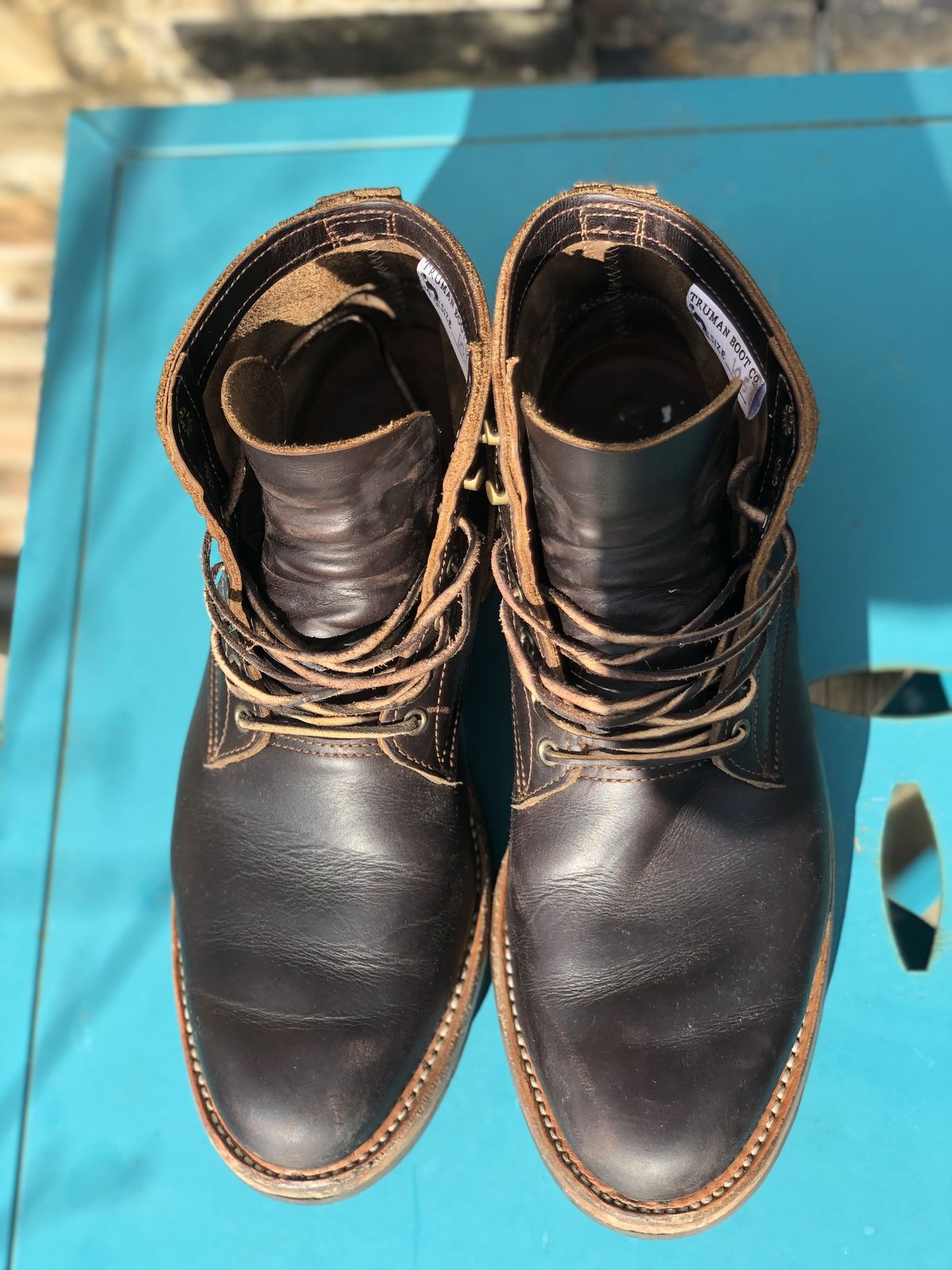 Photo by patinathunderdome on November 2, 2021 of the Truman Upland Boot in Seidel Black Walnut Double Shot.