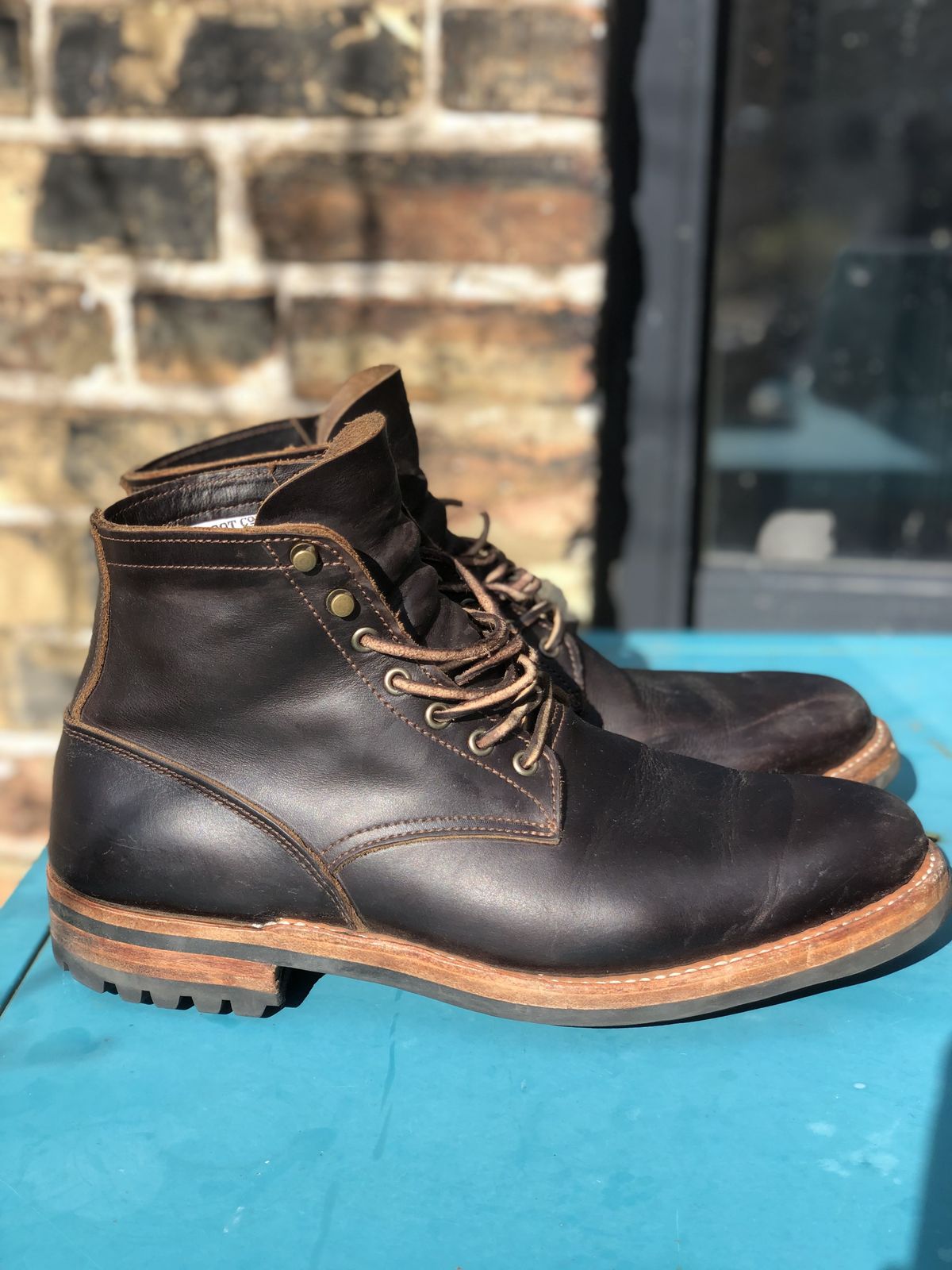 Photo by patinathunderdome on November 2, 2021 of the Truman Upland Boot in Seidel Black Walnut Double Shot.