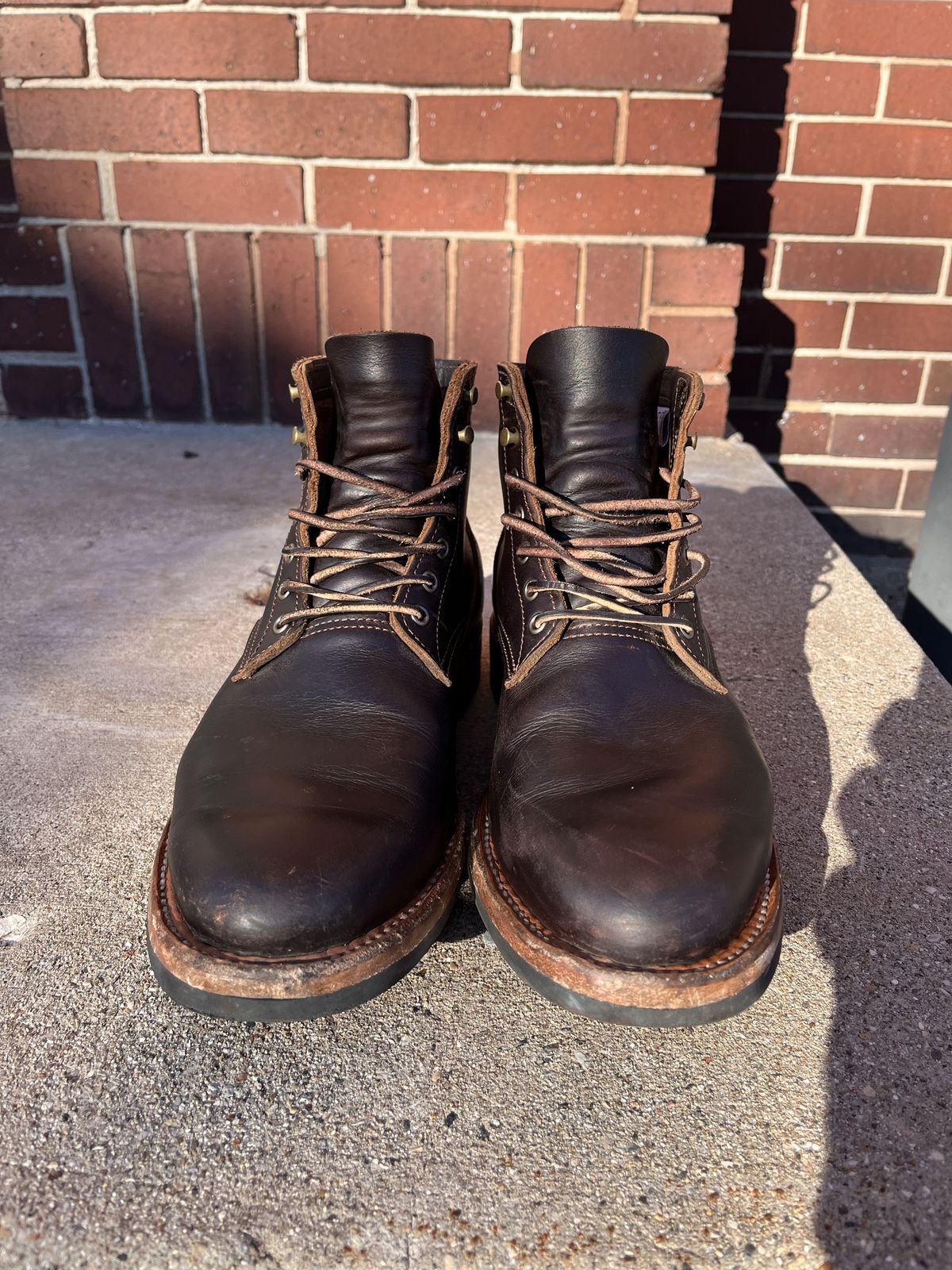 Photo by patinathunderdome on December 2, 2021 of the Truman Upland Boot in Seidel Black Walnut Double Shot.