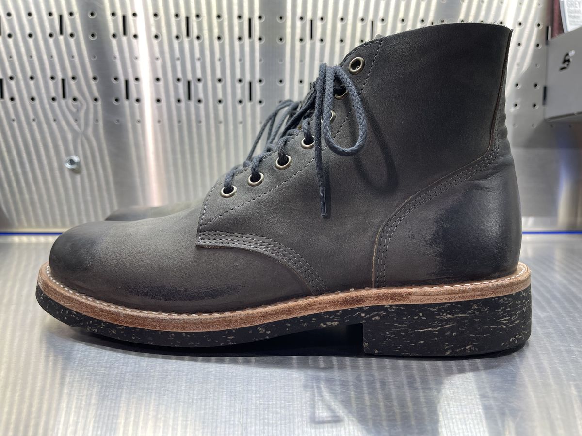 Photo by patinathunderdome on November 5, 2021 of the Oak Street Bootmakers Field Boot in Seidel Carbon Bark Veg Retan.