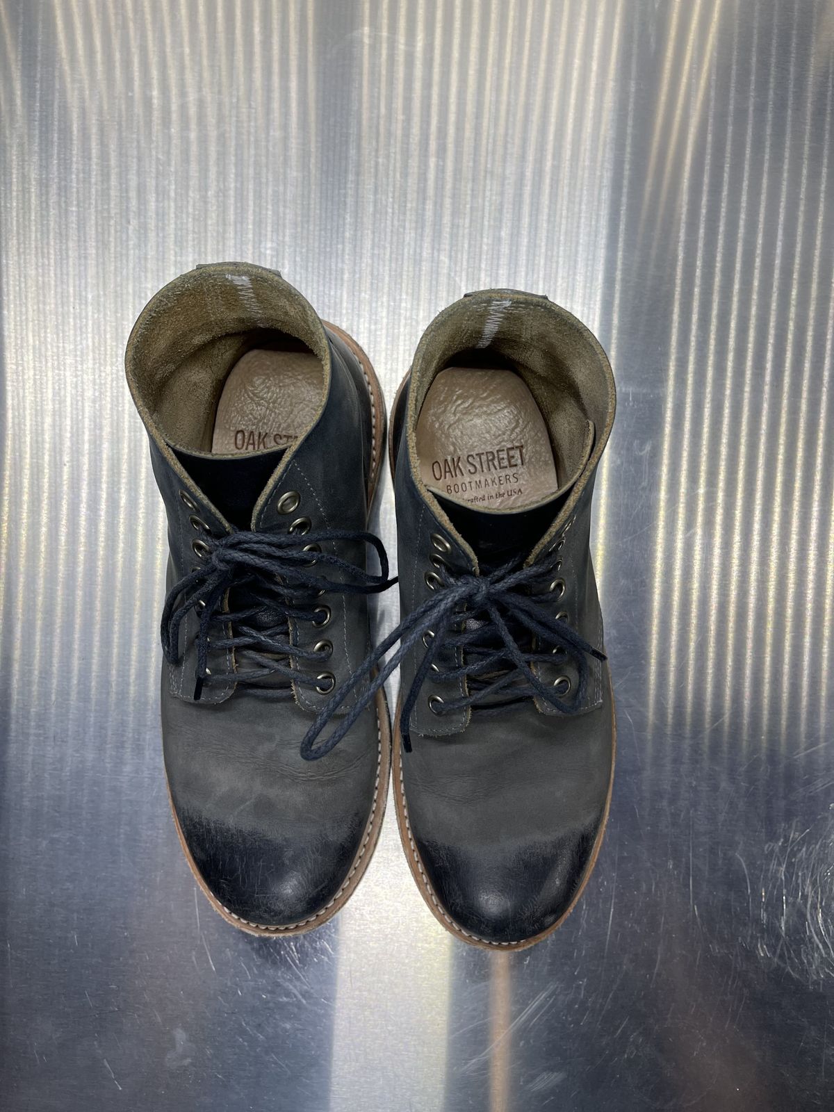 Photo by patinathunderdome on December 1, 2021 of the Oak Street Bootmakers Field Boot in Seidel Carbon Bark Veg Retan.