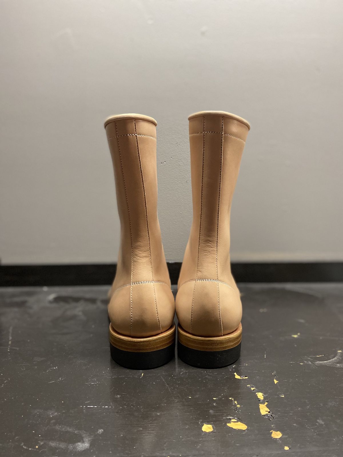 Photo by patinathunderdome on October 5, 2021 of the Flame Panda Monkey Boot in Tochigi Natural Cowhide.